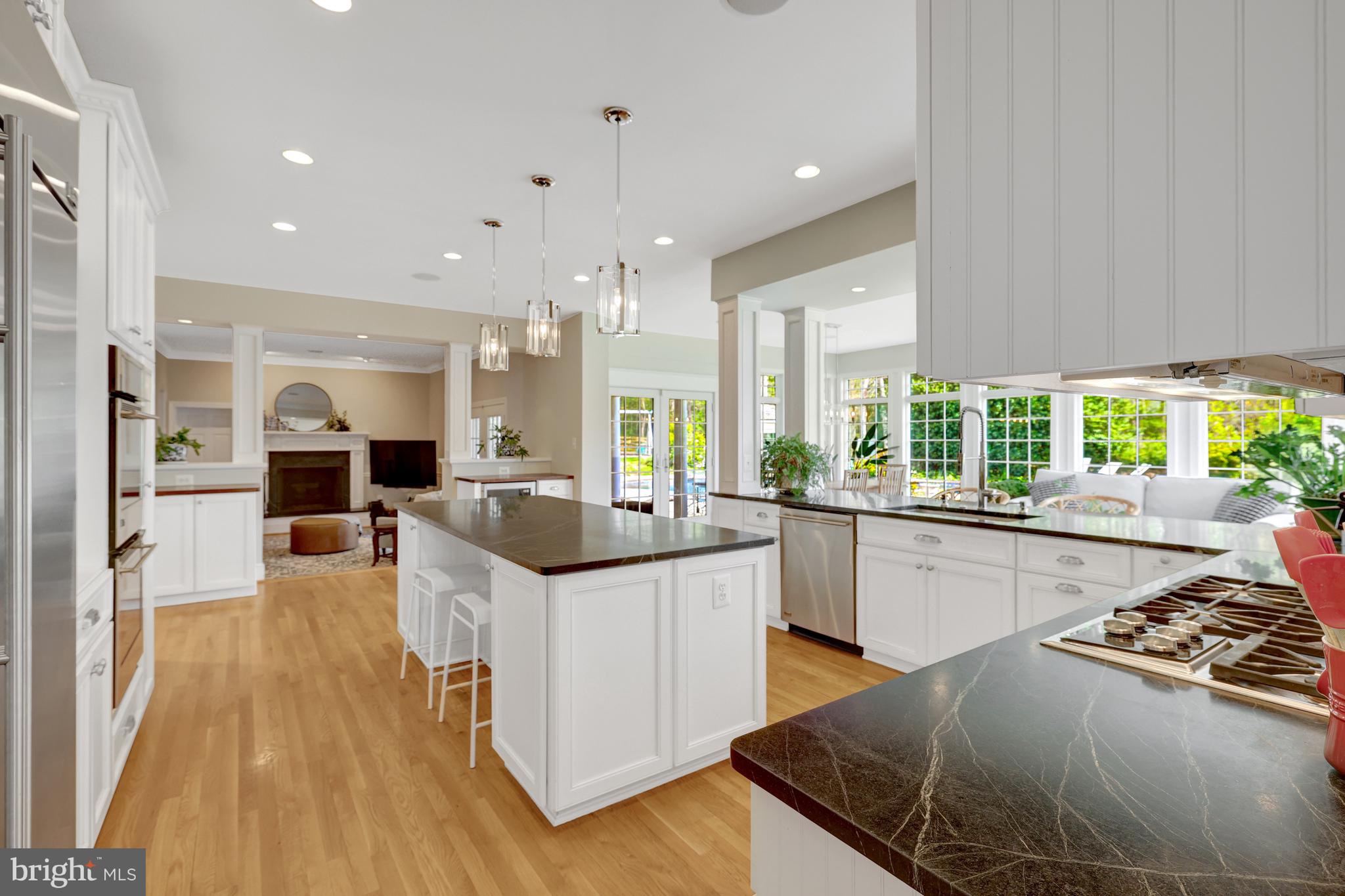 CANTERBURY WOODS - Residential