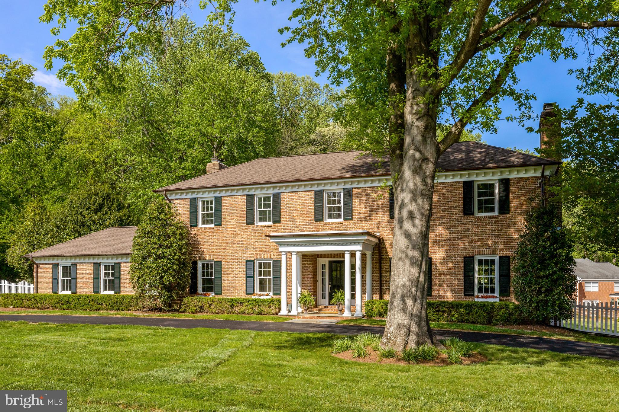 CANTERBURY WOODS - Residential