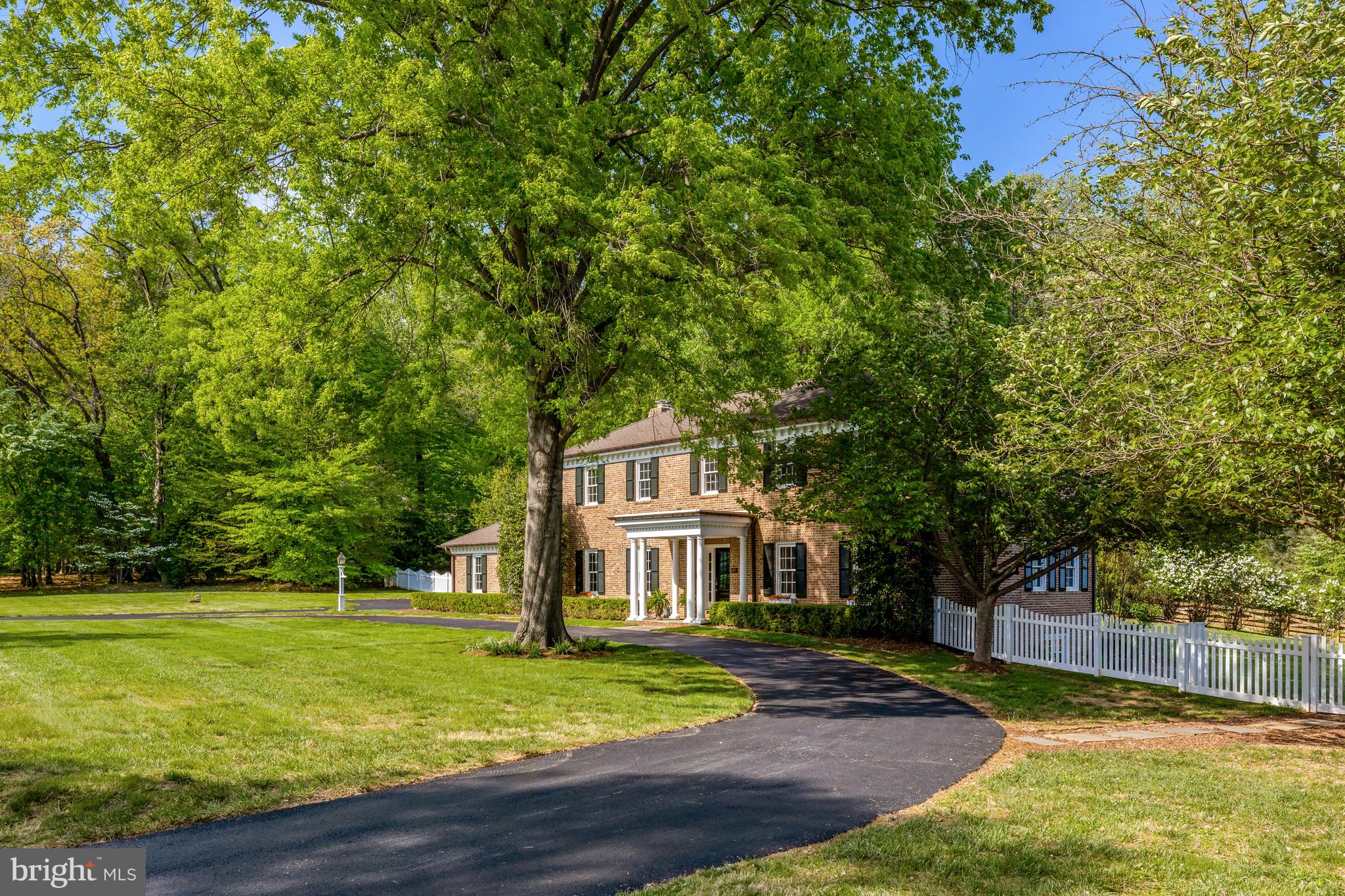 CANTERBURY WOODS - Residential