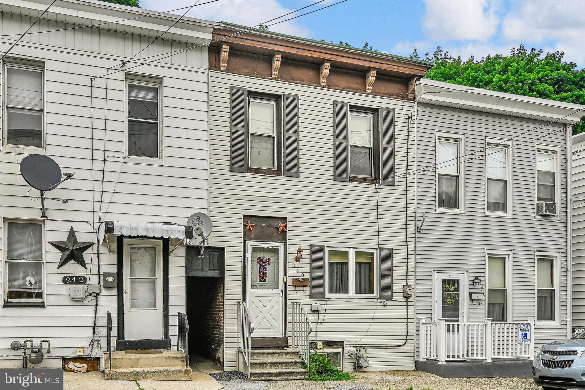 240 N 12TH STREET