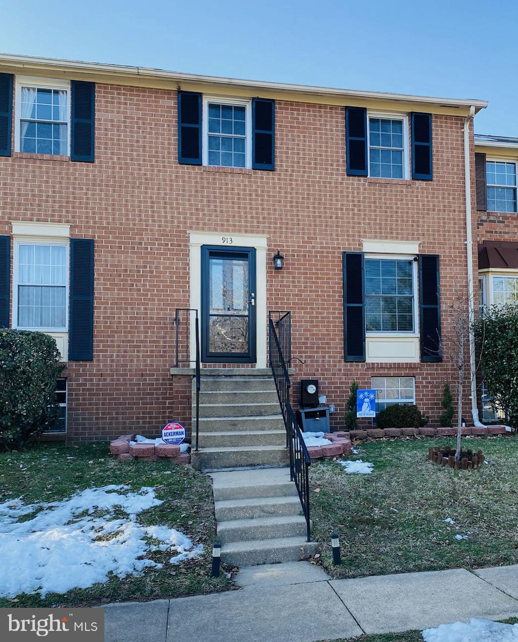 ELIZABETHS LANDING - Residential