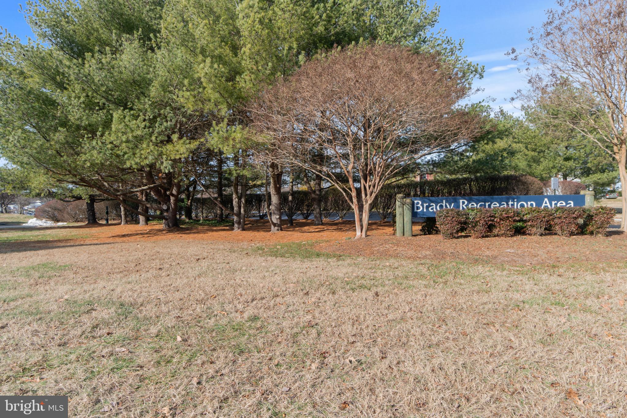 ELIZABETHS LANDING - Residential