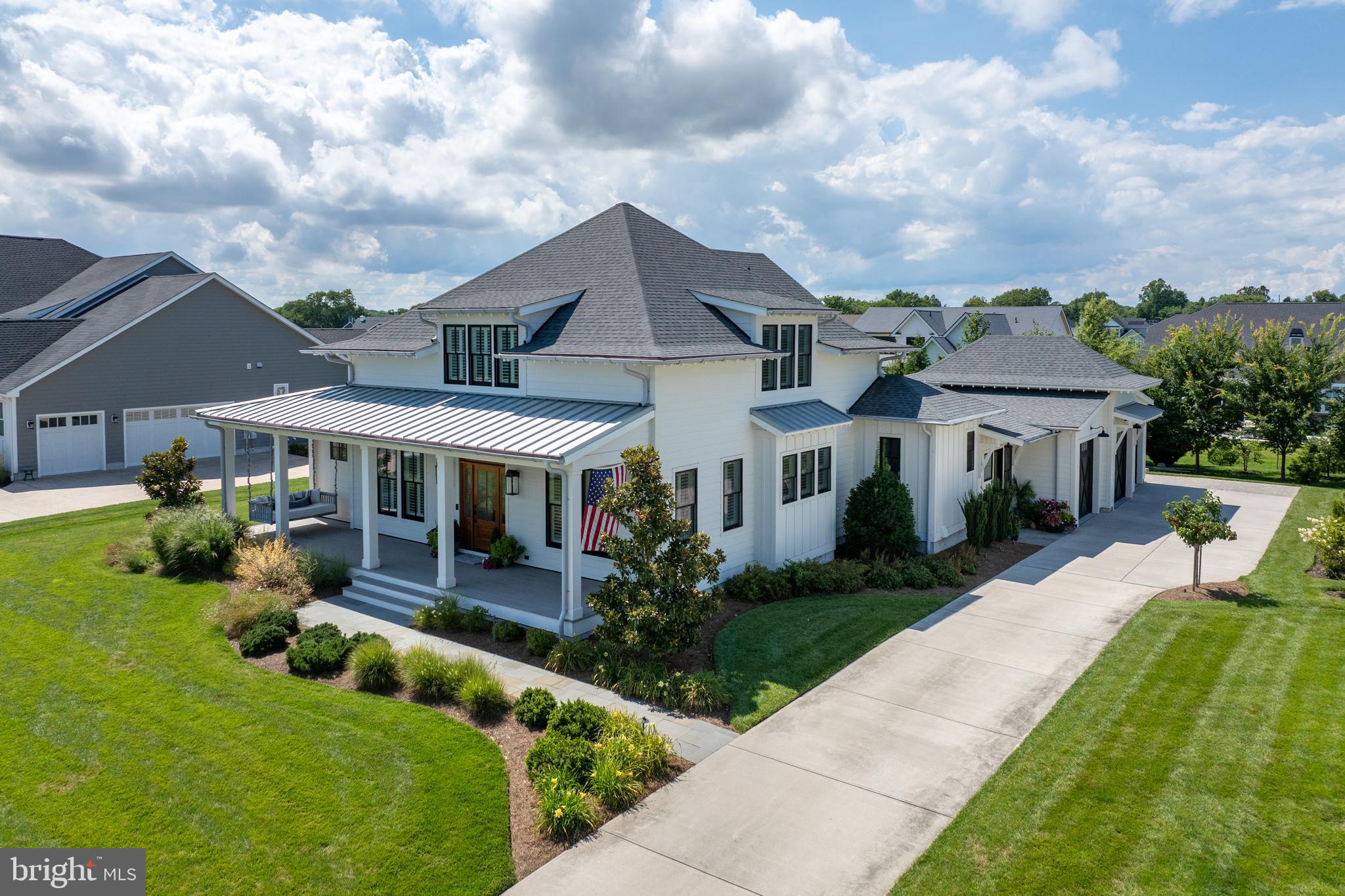 33357 HORSESHOE COURT