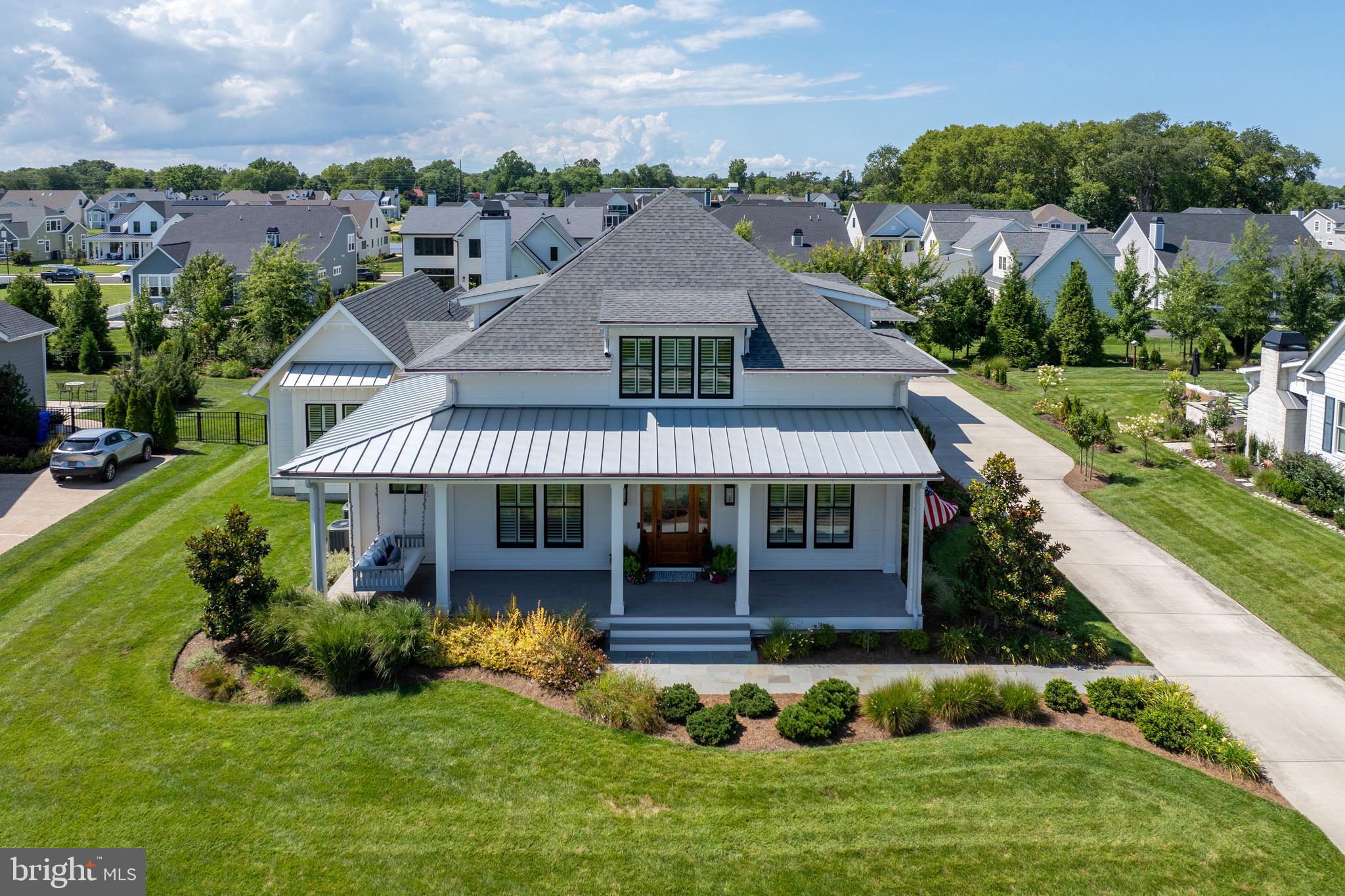 33357 HORSESHOE COURT