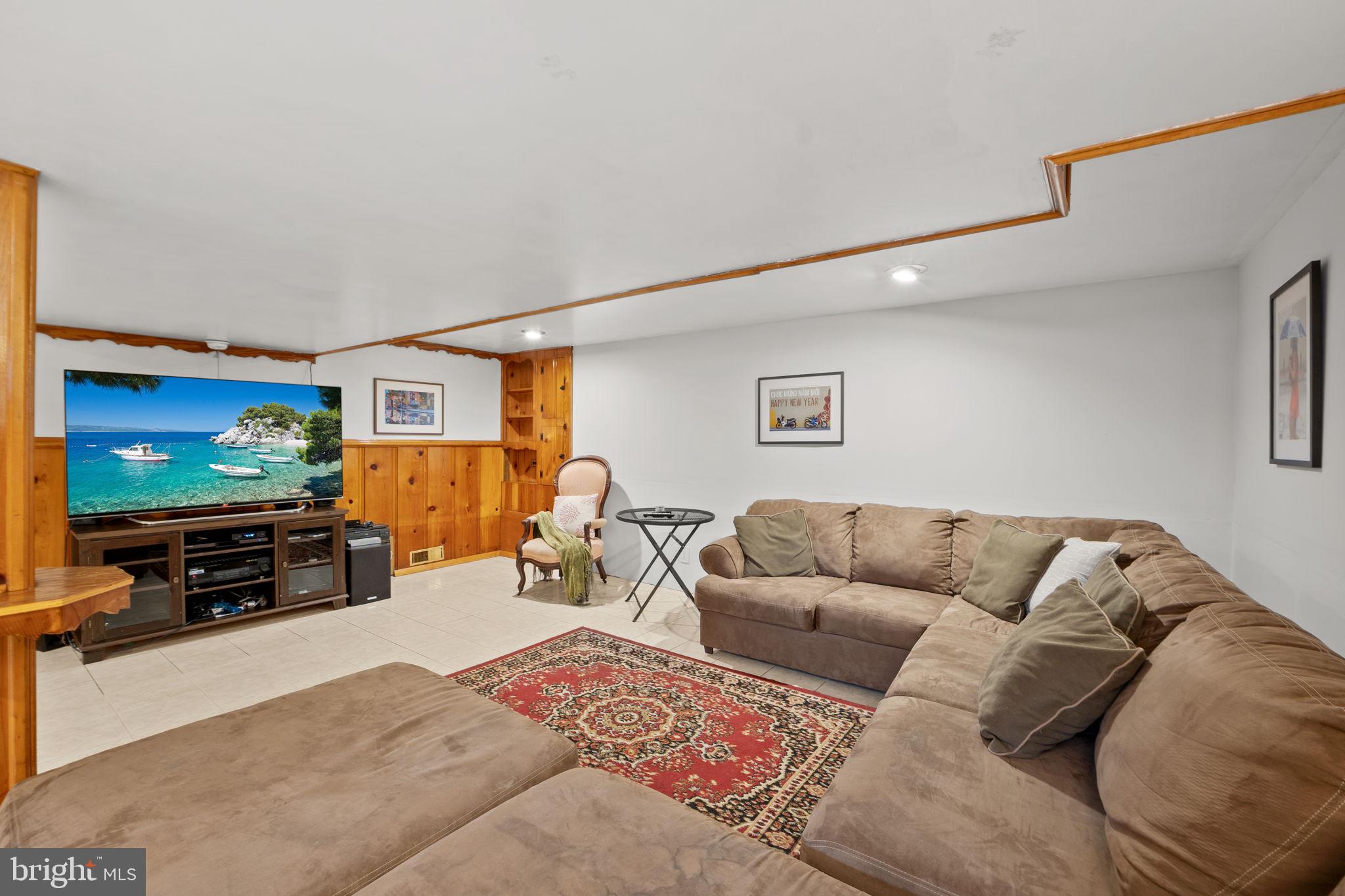 GLENVIEW - Residential