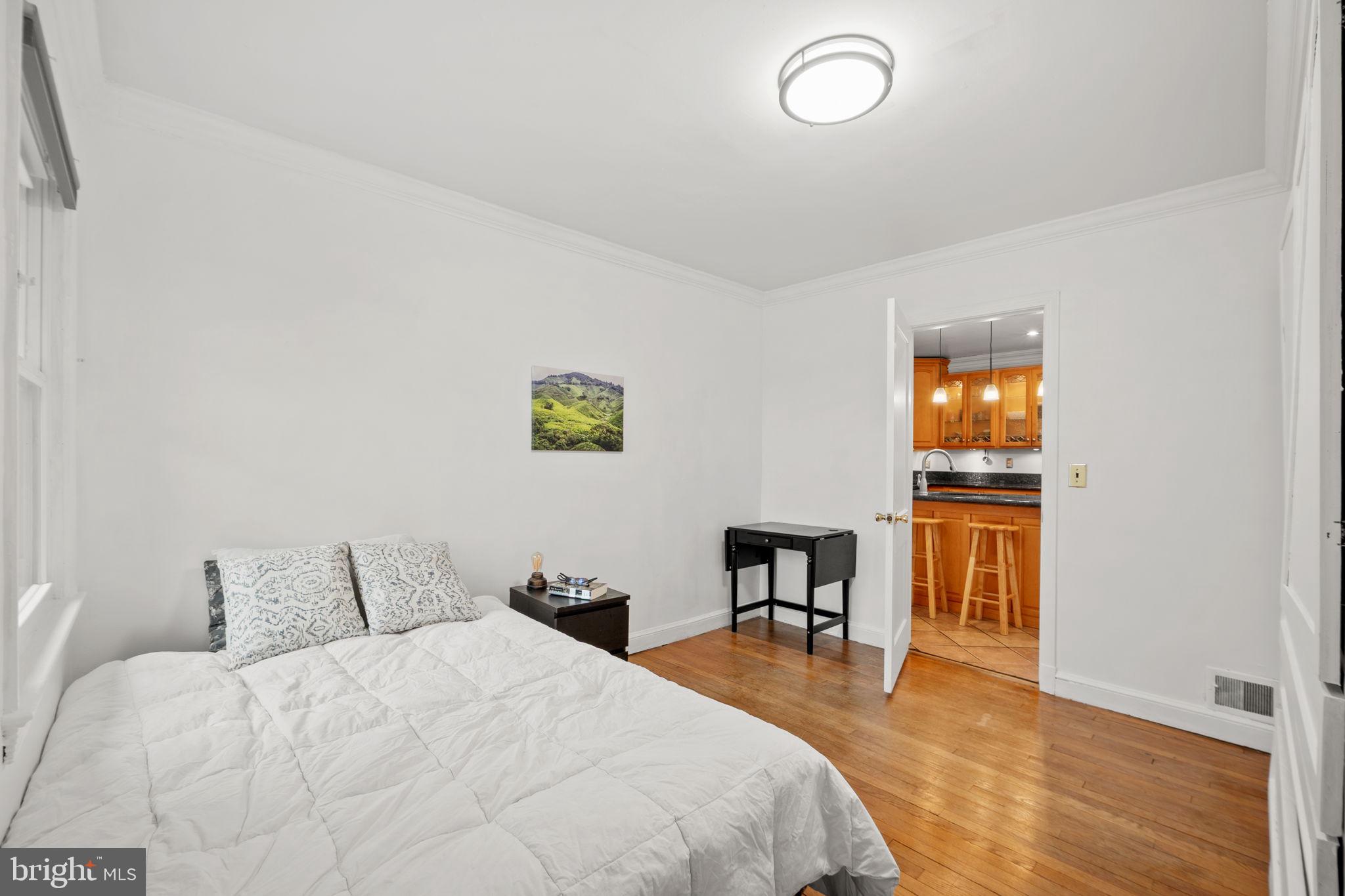 GLENVIEW - Residential