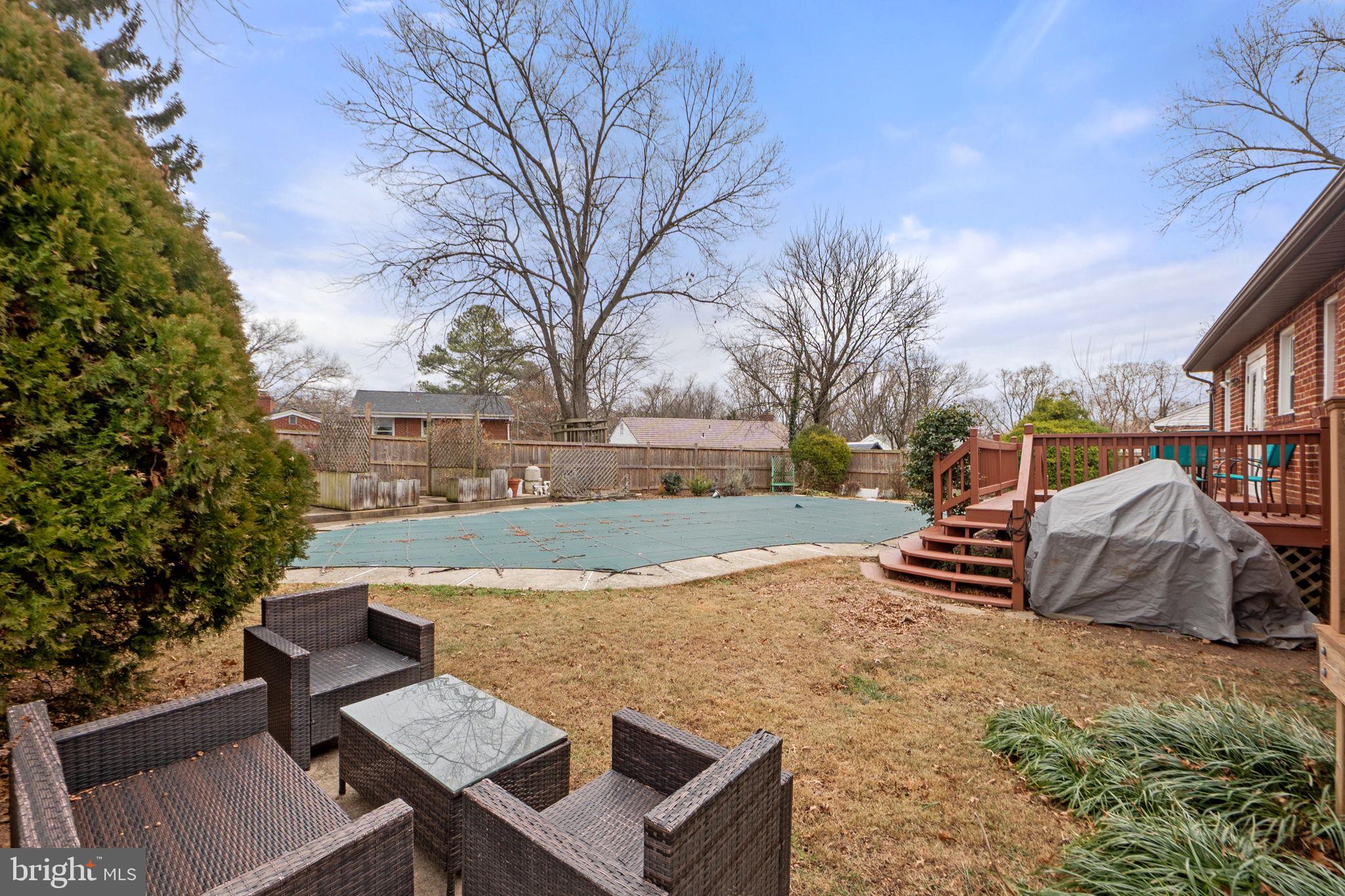 GLENVIEW - Residential