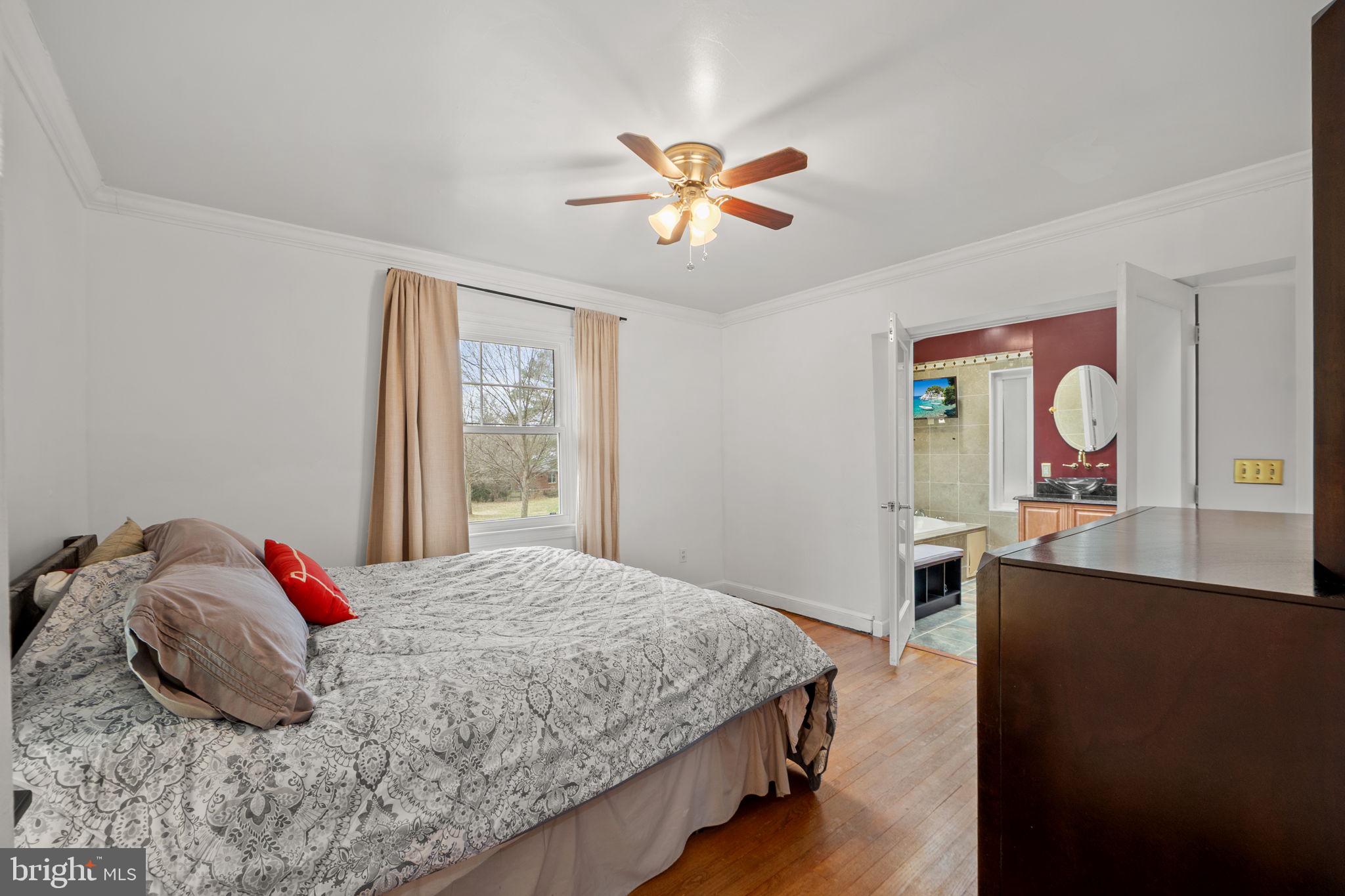 GLENVIEW - Residential