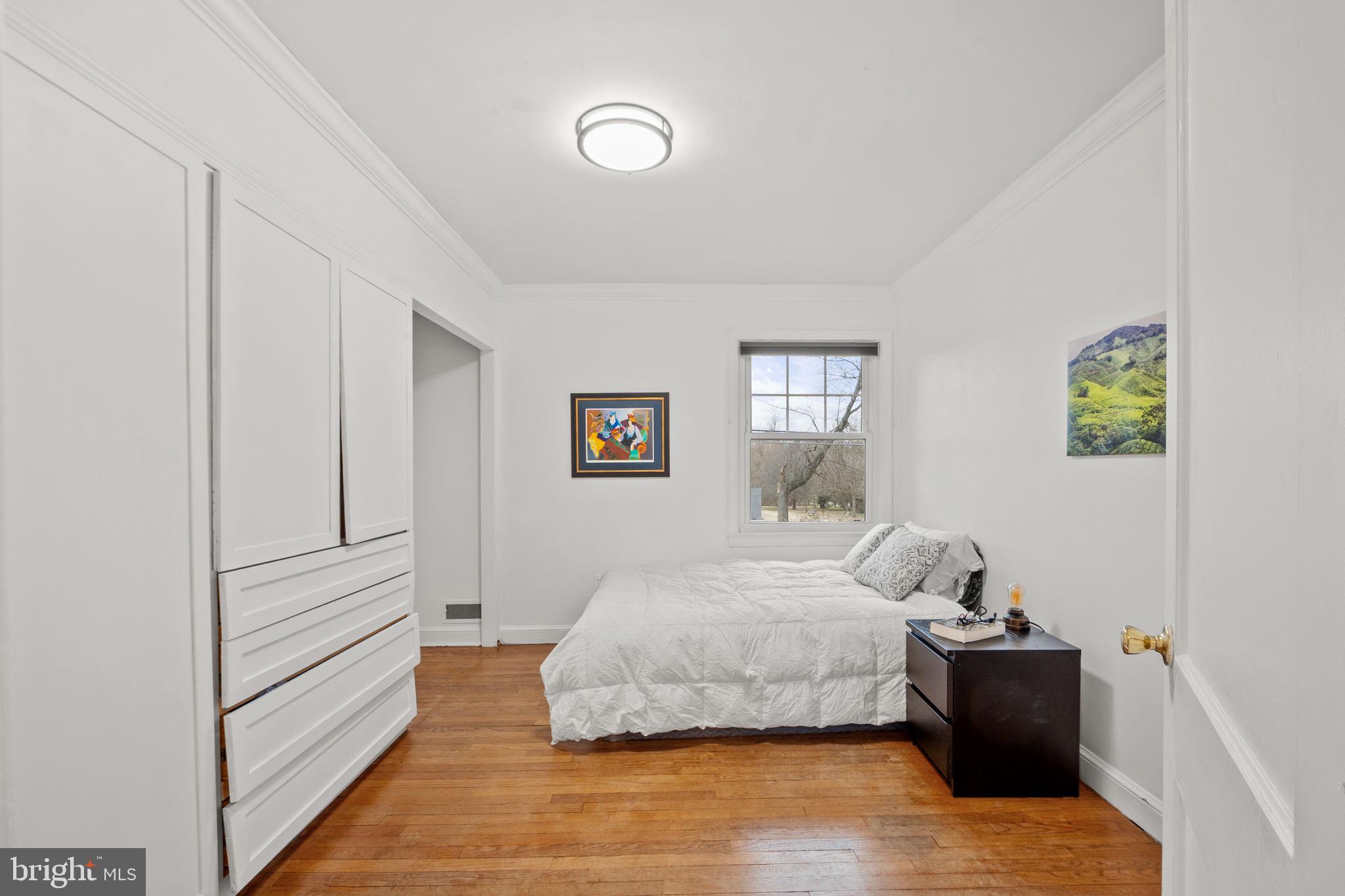 GLENVIEW - Residential