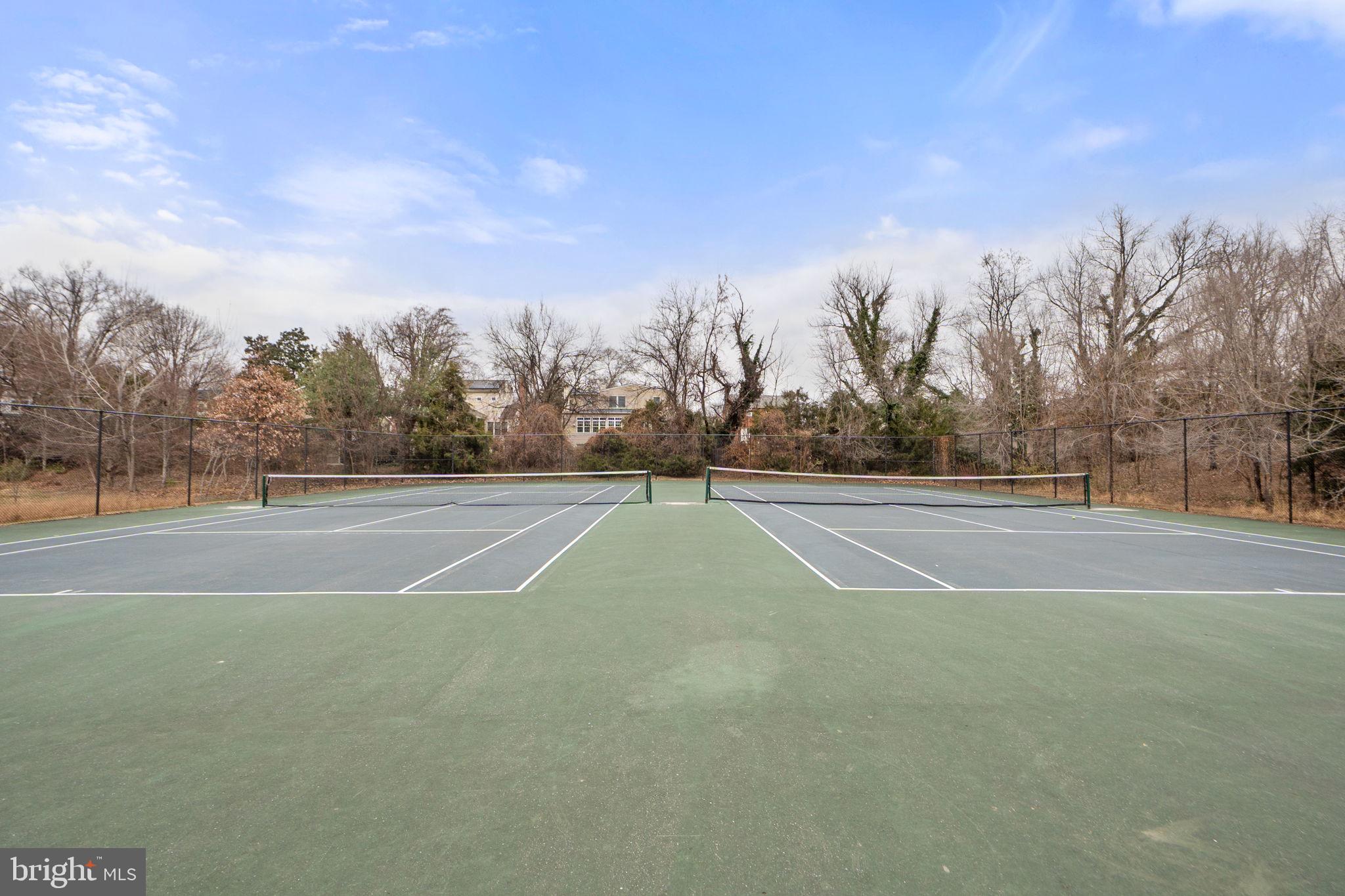 GLENVIEW - Residential