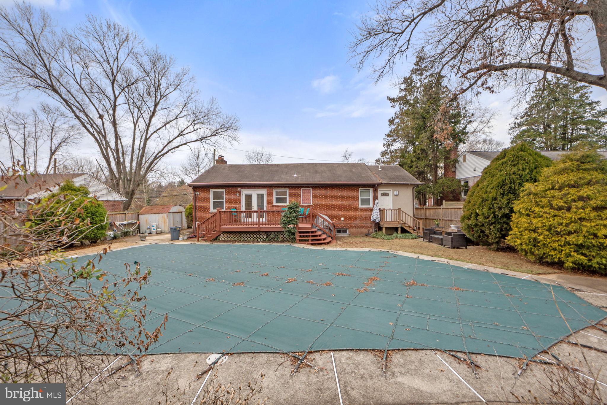 GLENVIEW - Residential