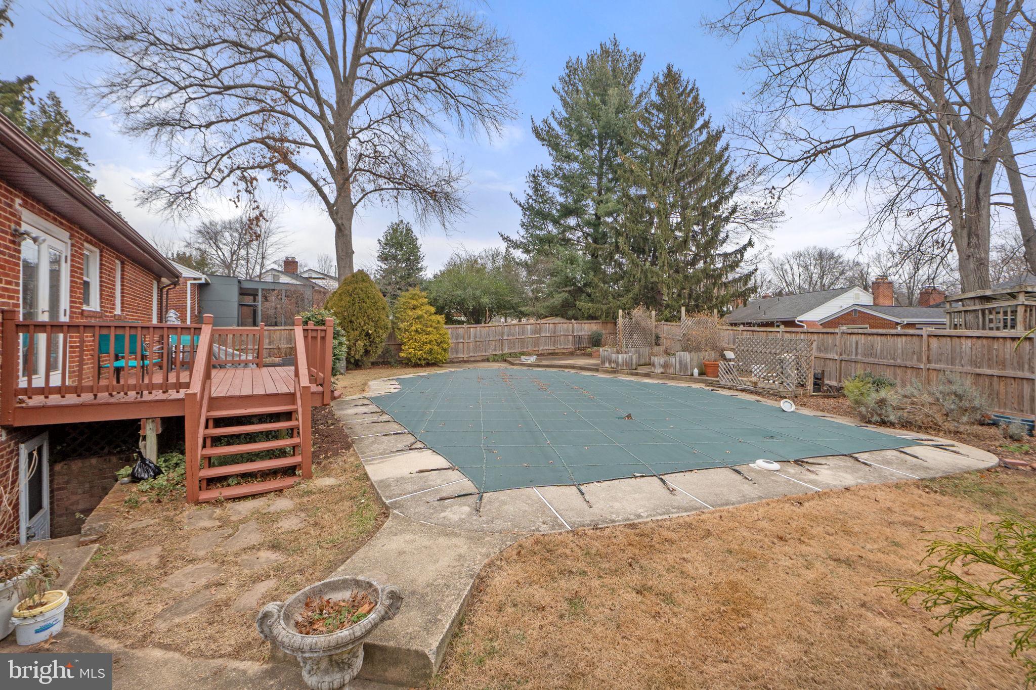 GLENVIEW - Residential