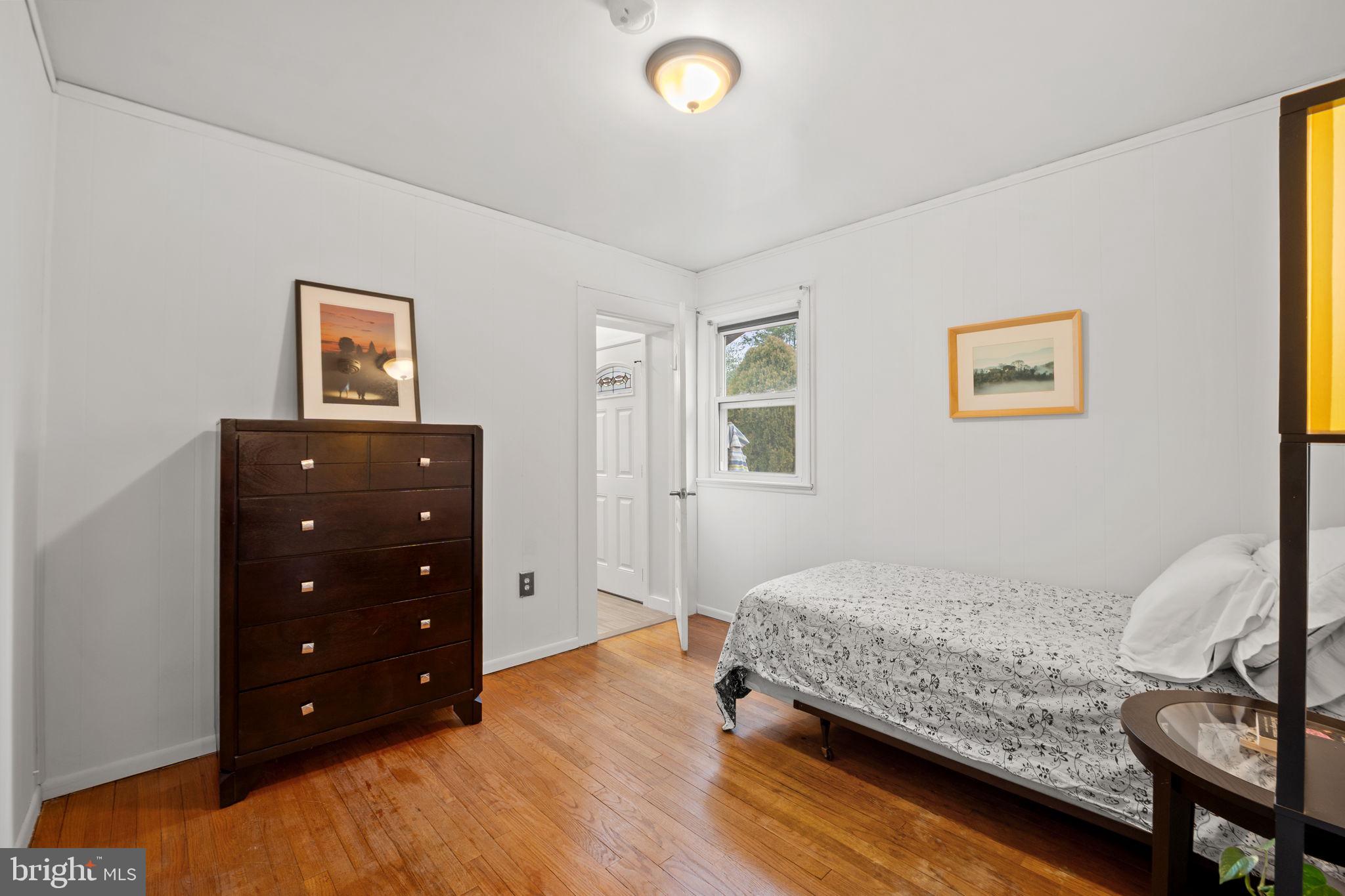 GLENVIEW - Residential