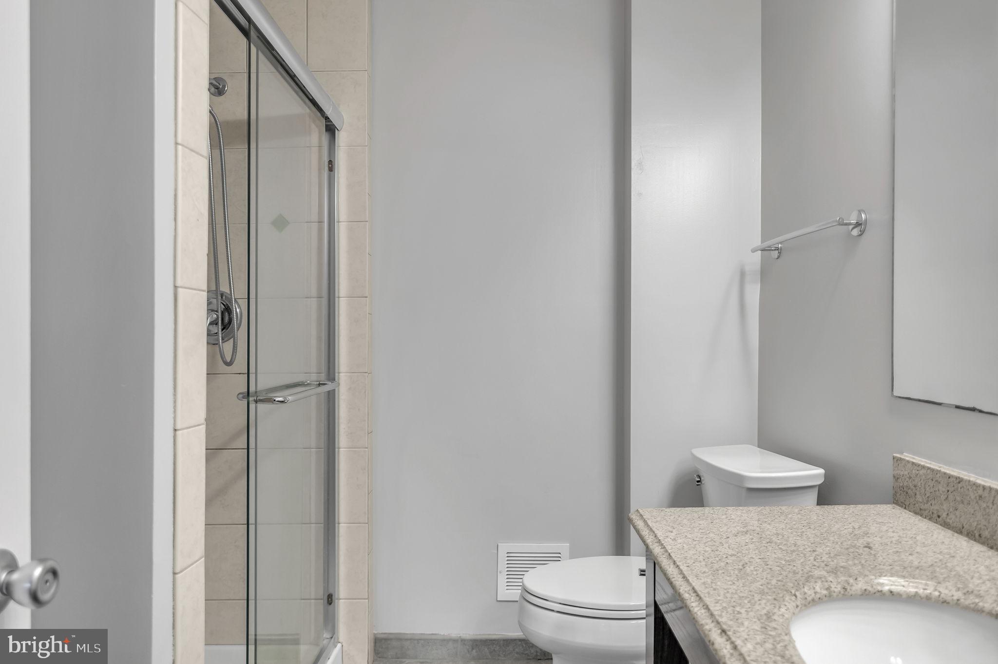 GLENWOOD MANOR - Residential Lease