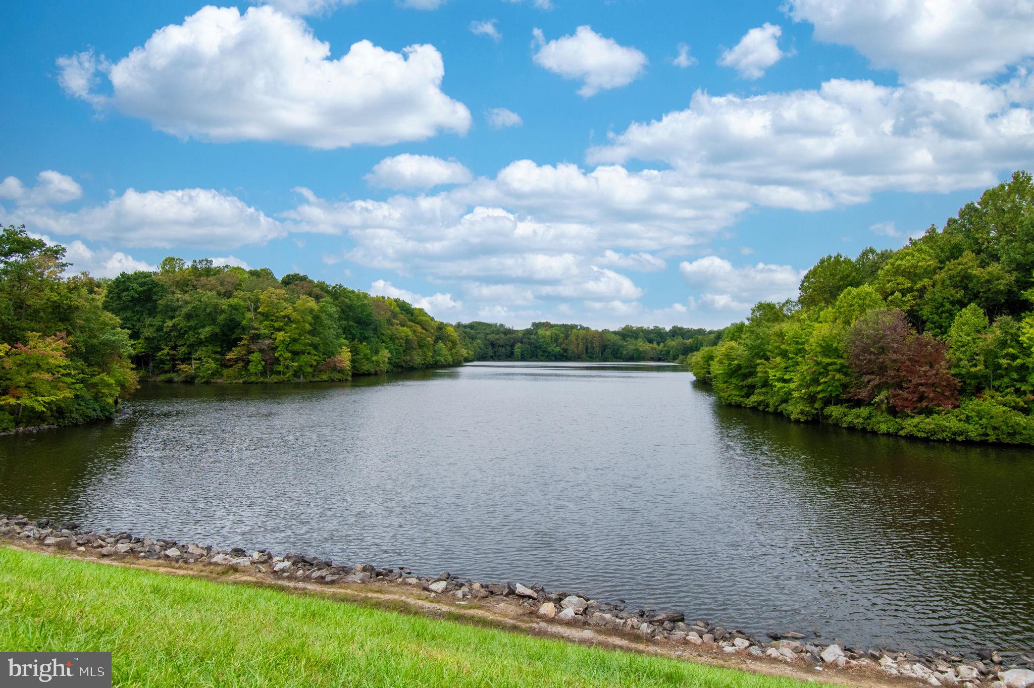 GLENWOOD MANOR - Residential Lease