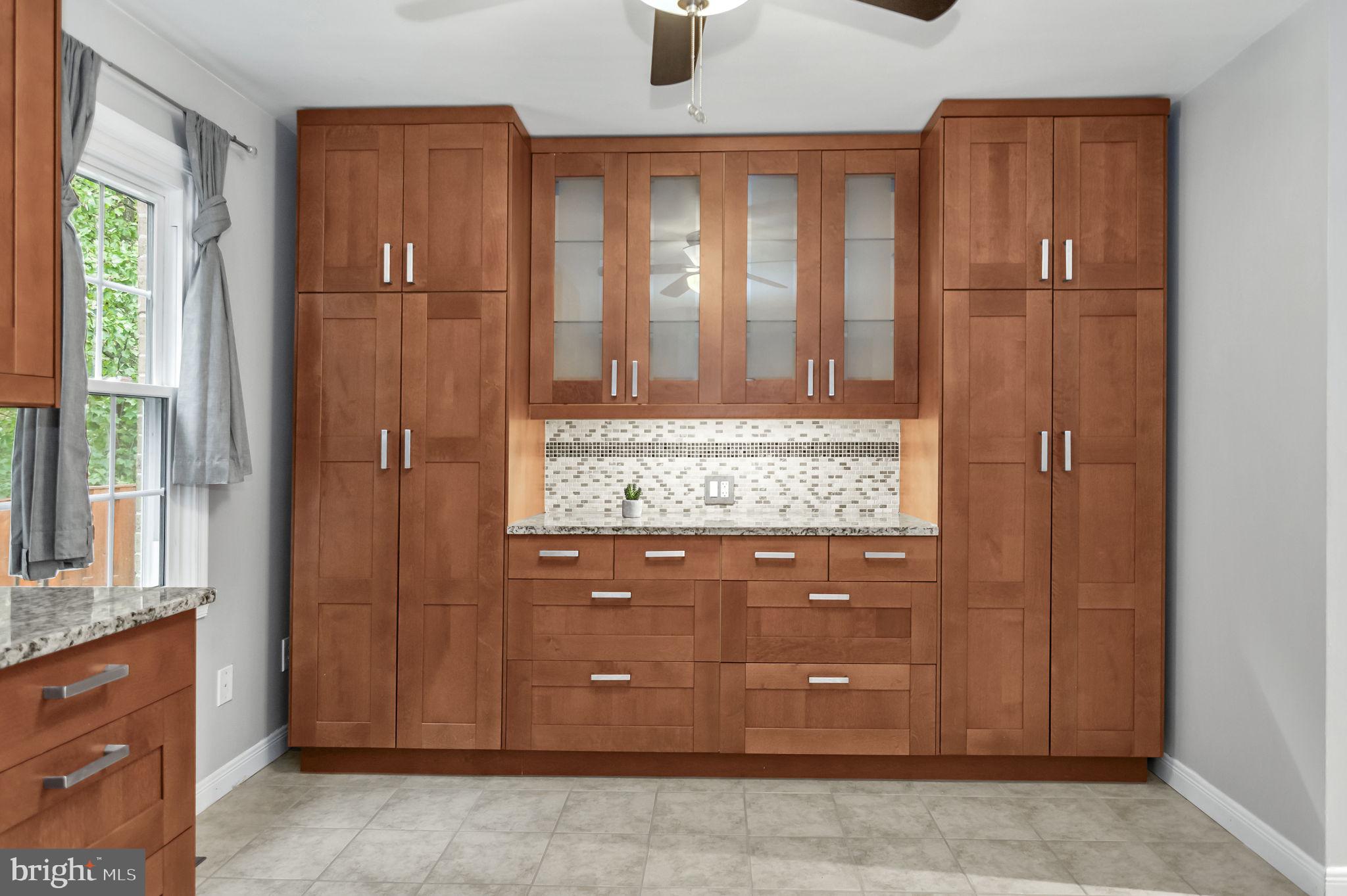 GLENWOOD MANOR - Residential Lease