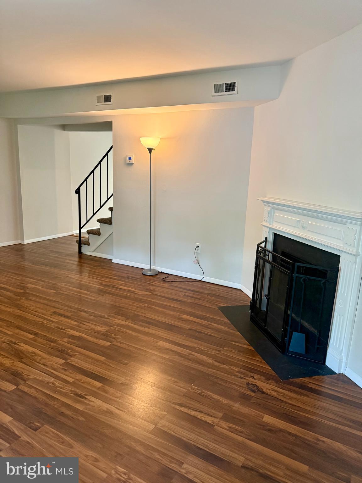 5499 GREEN DORY LANE