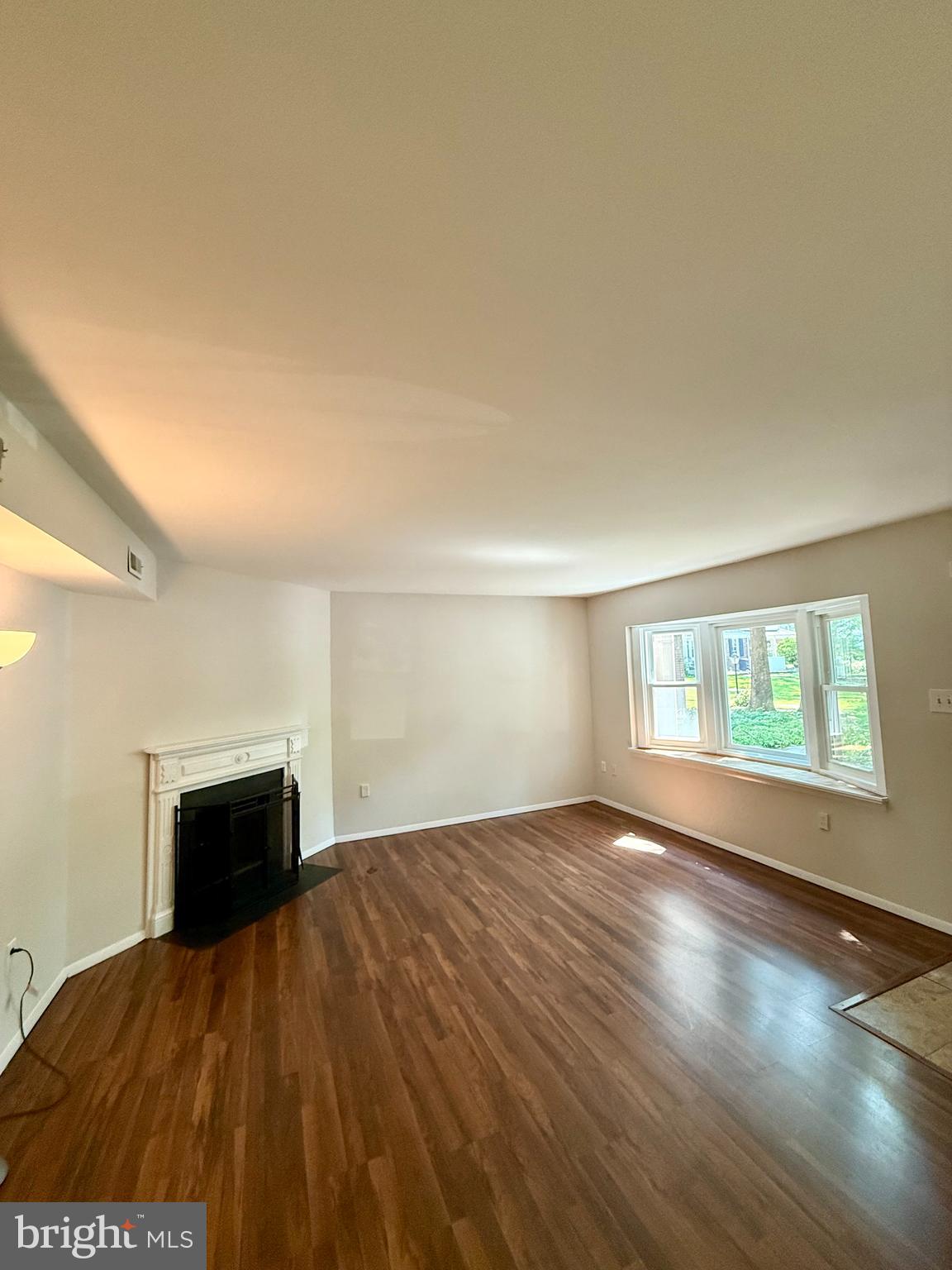 5499 GREEN DORY LANE