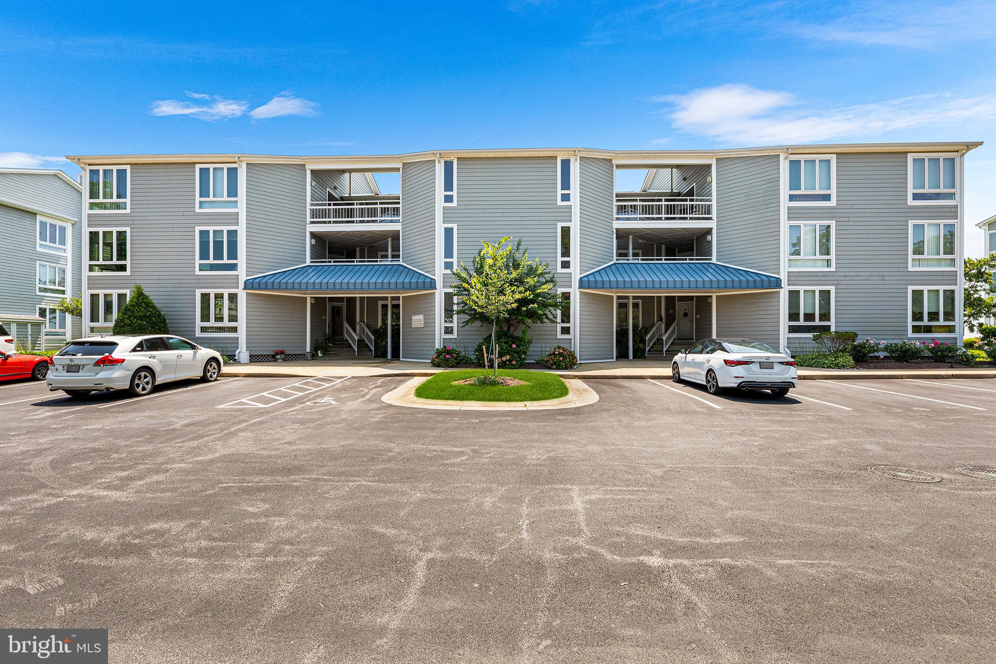 721 OYSTER COVE DRIVE