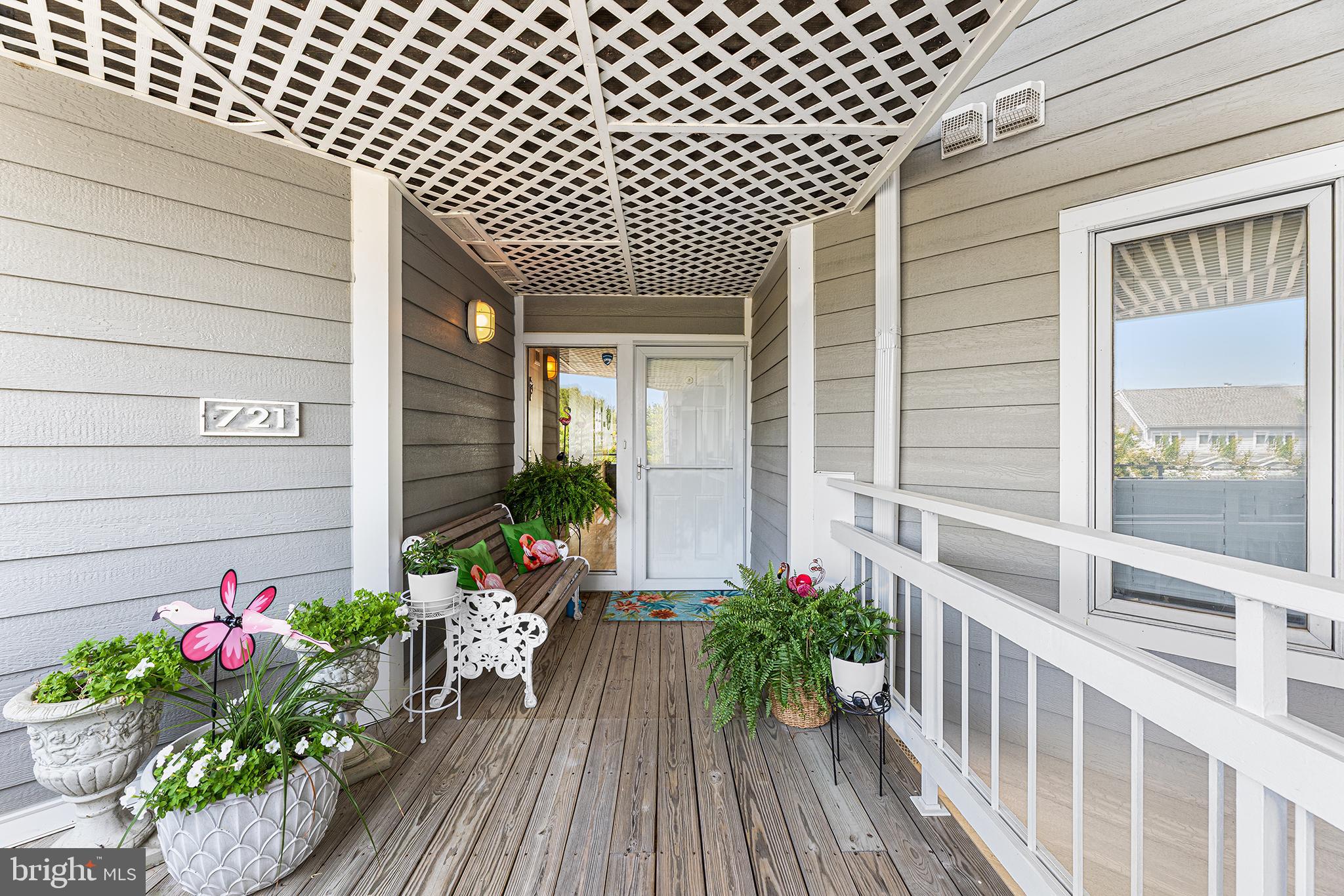 721 OYSTER COVE DRIVE