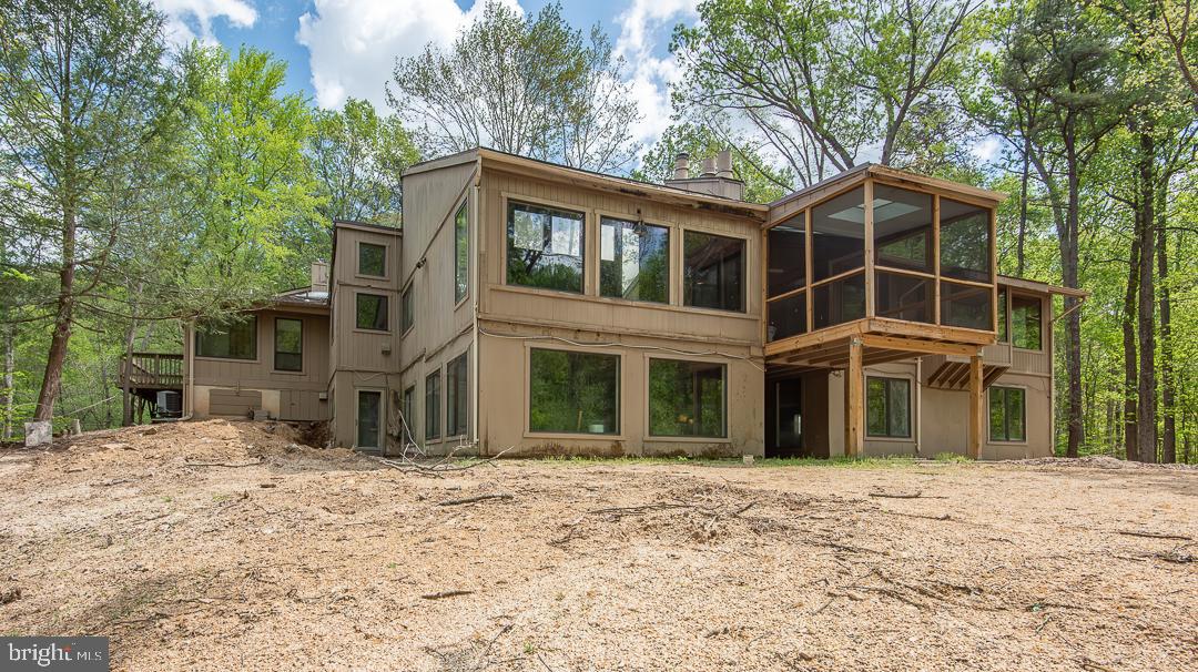 7322 LACKAWANNA DRIVE