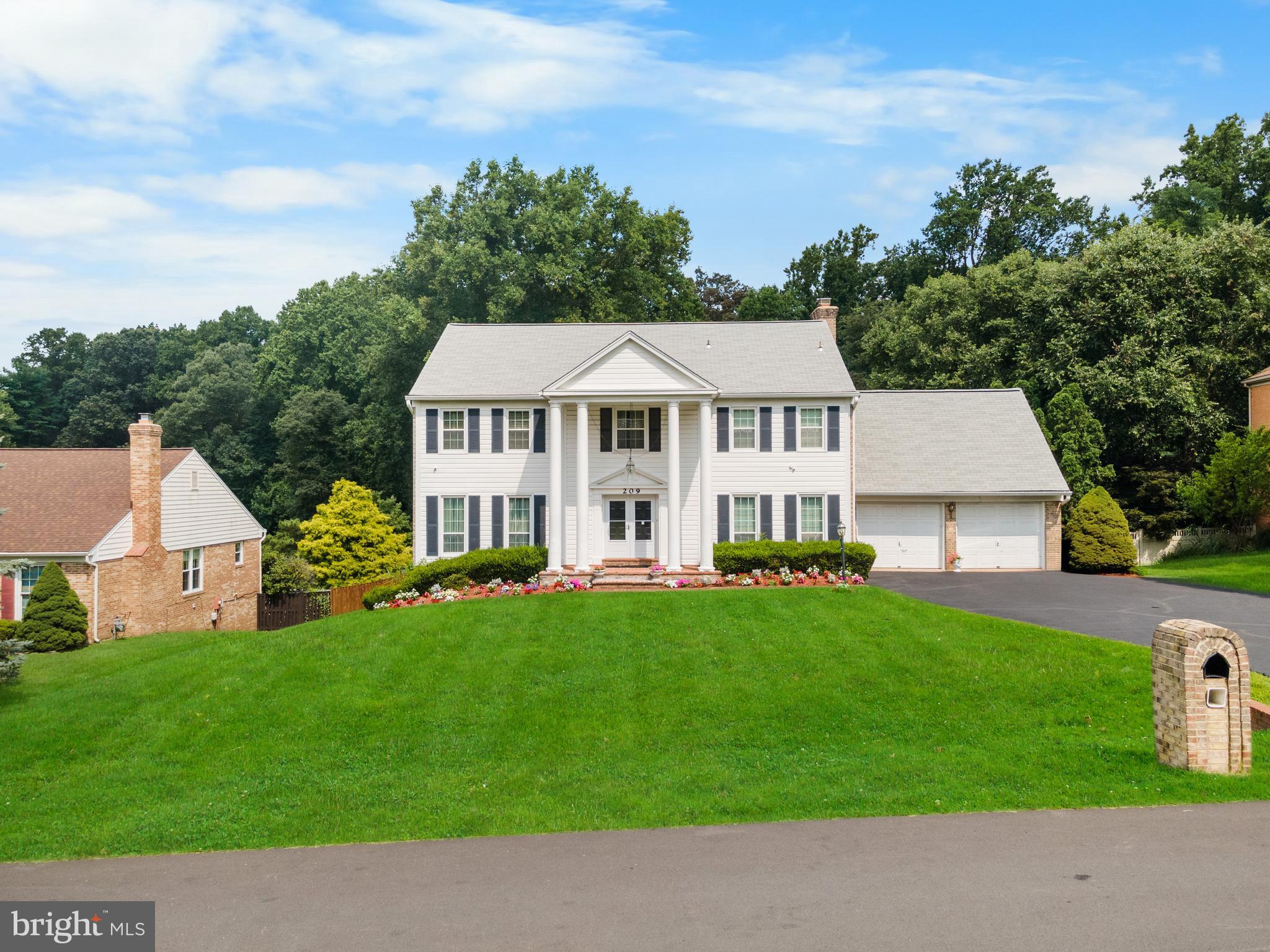 209 FARMGATE LANE