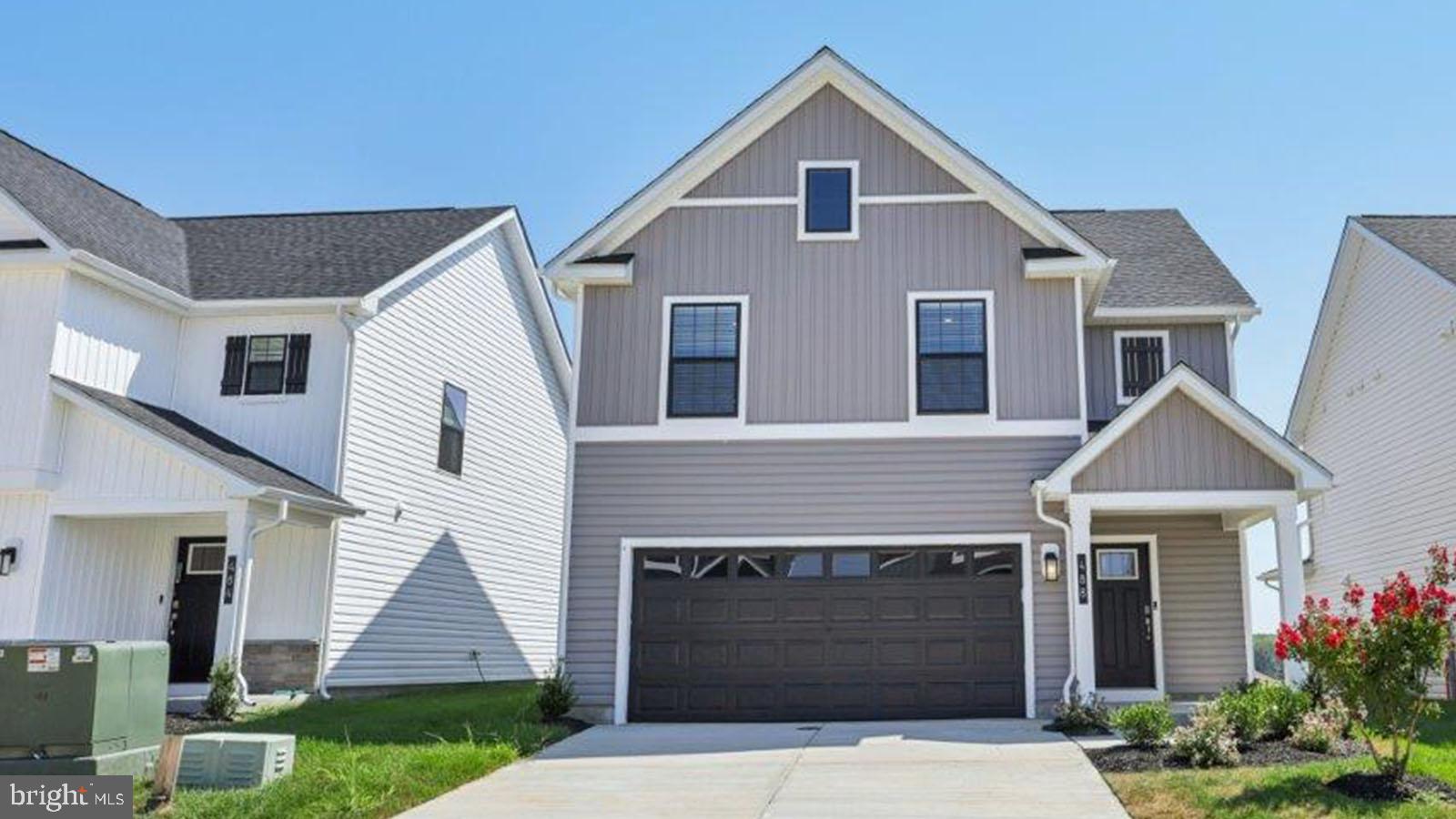 PINEGROVE - Residential