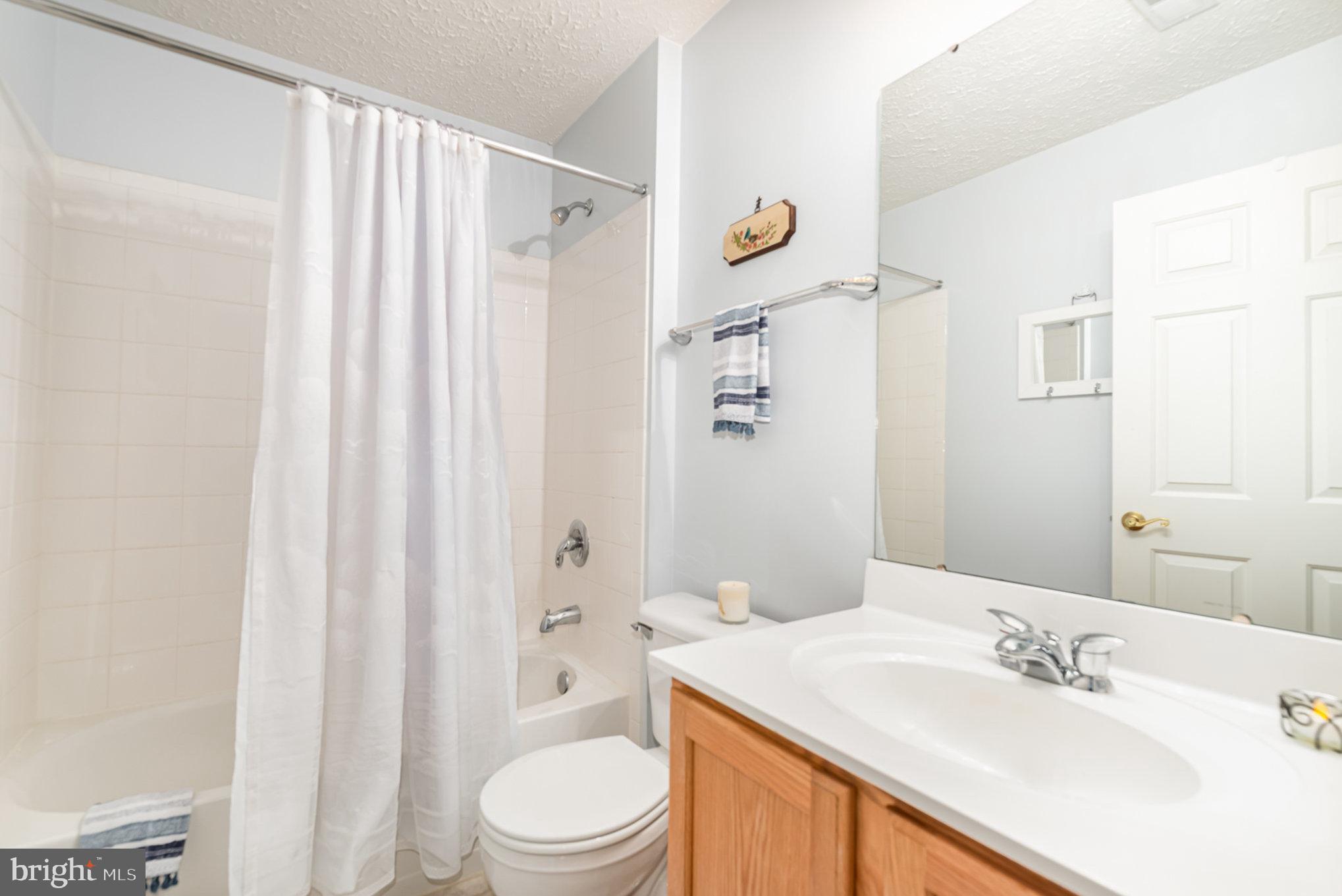 HOLLY WOODS CONDOMINIUMS - Residential