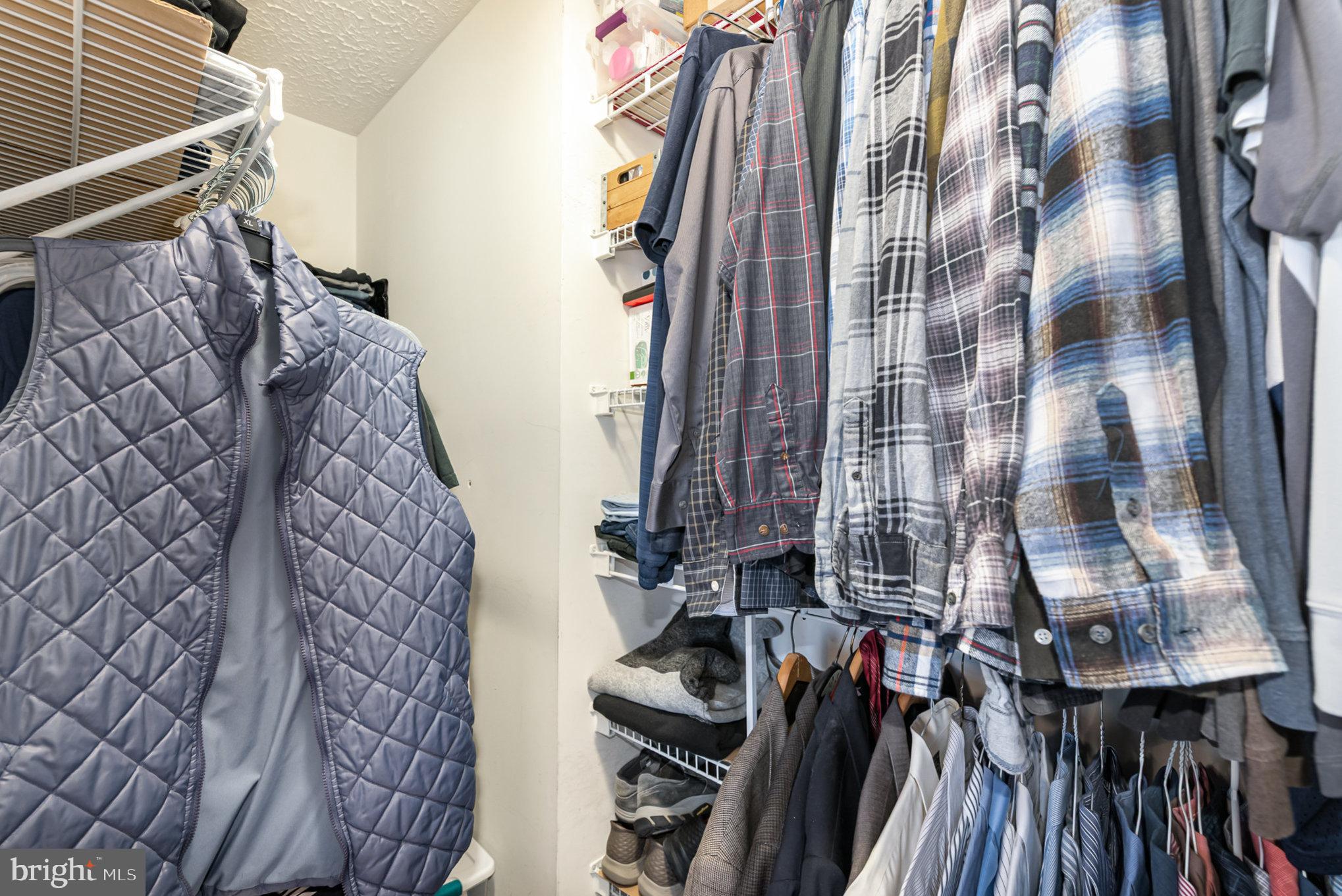 HOLLY WOODS CONDOMINIUMS - Residential