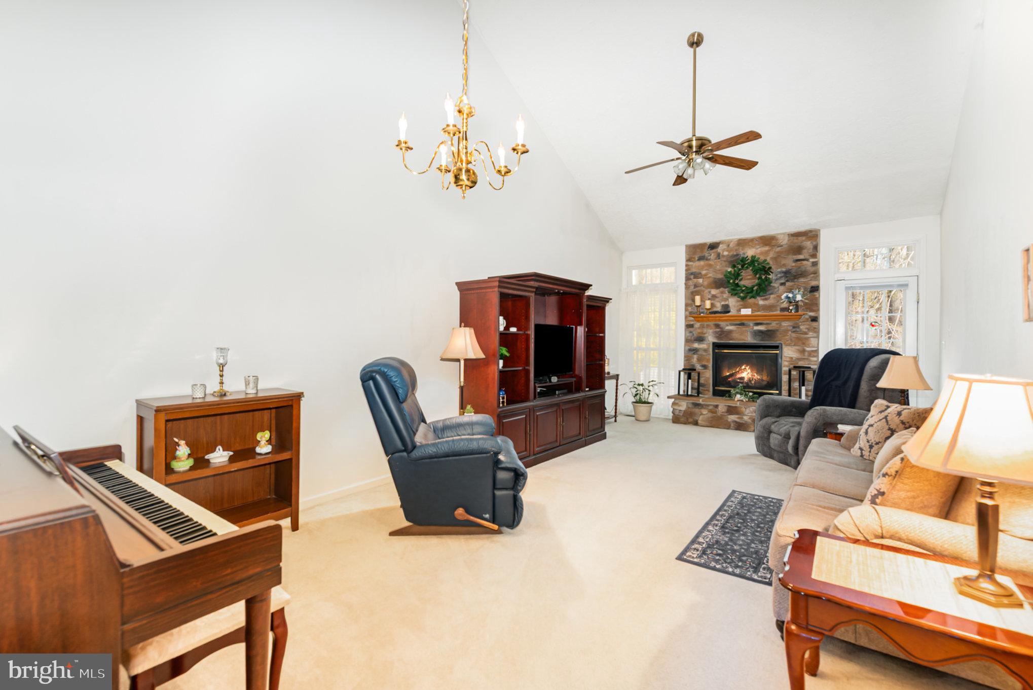 HOLLY WOODS CONDOMINIUMS - Residential