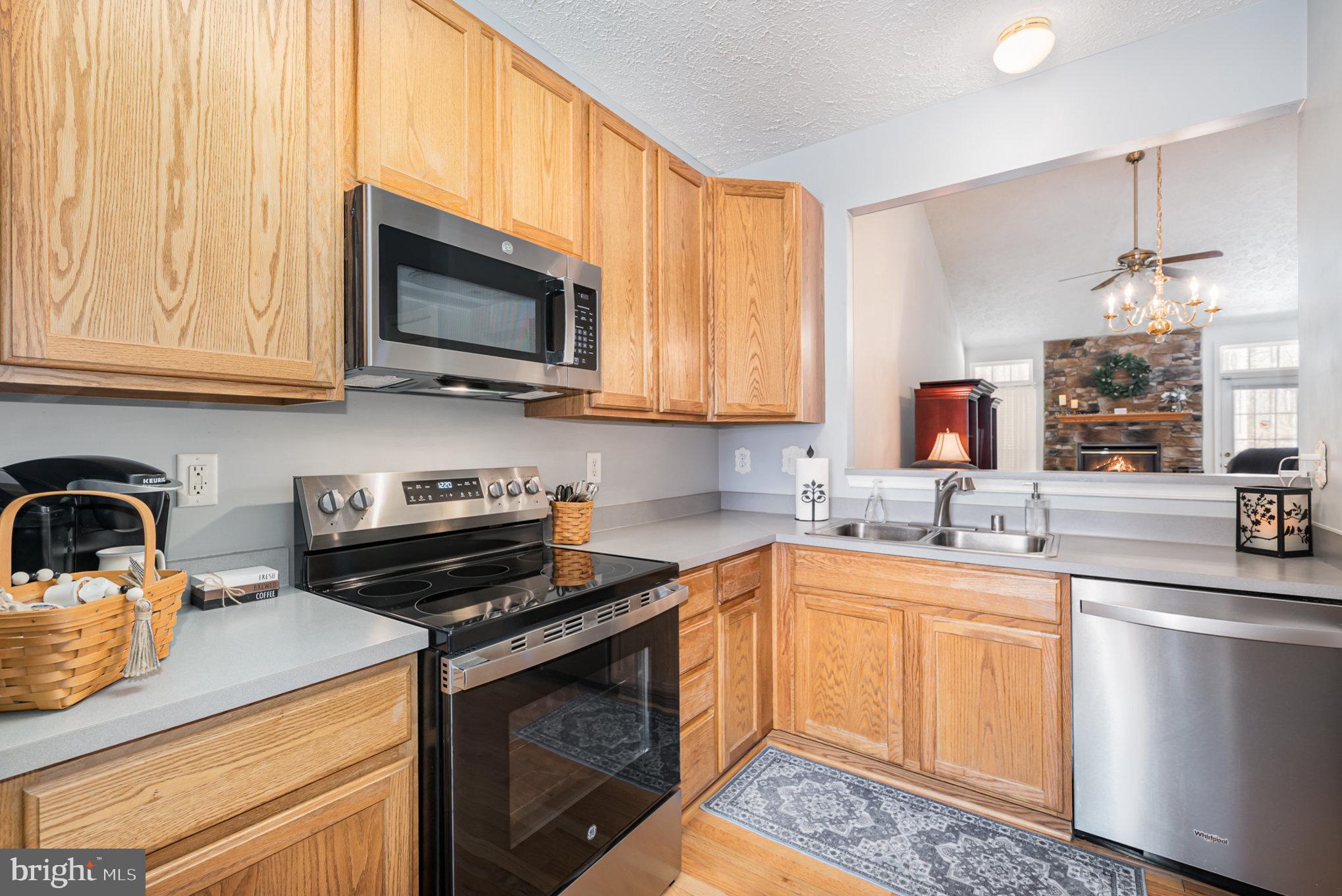 HOLLY WOODS CONDOMINIUMS - Residential