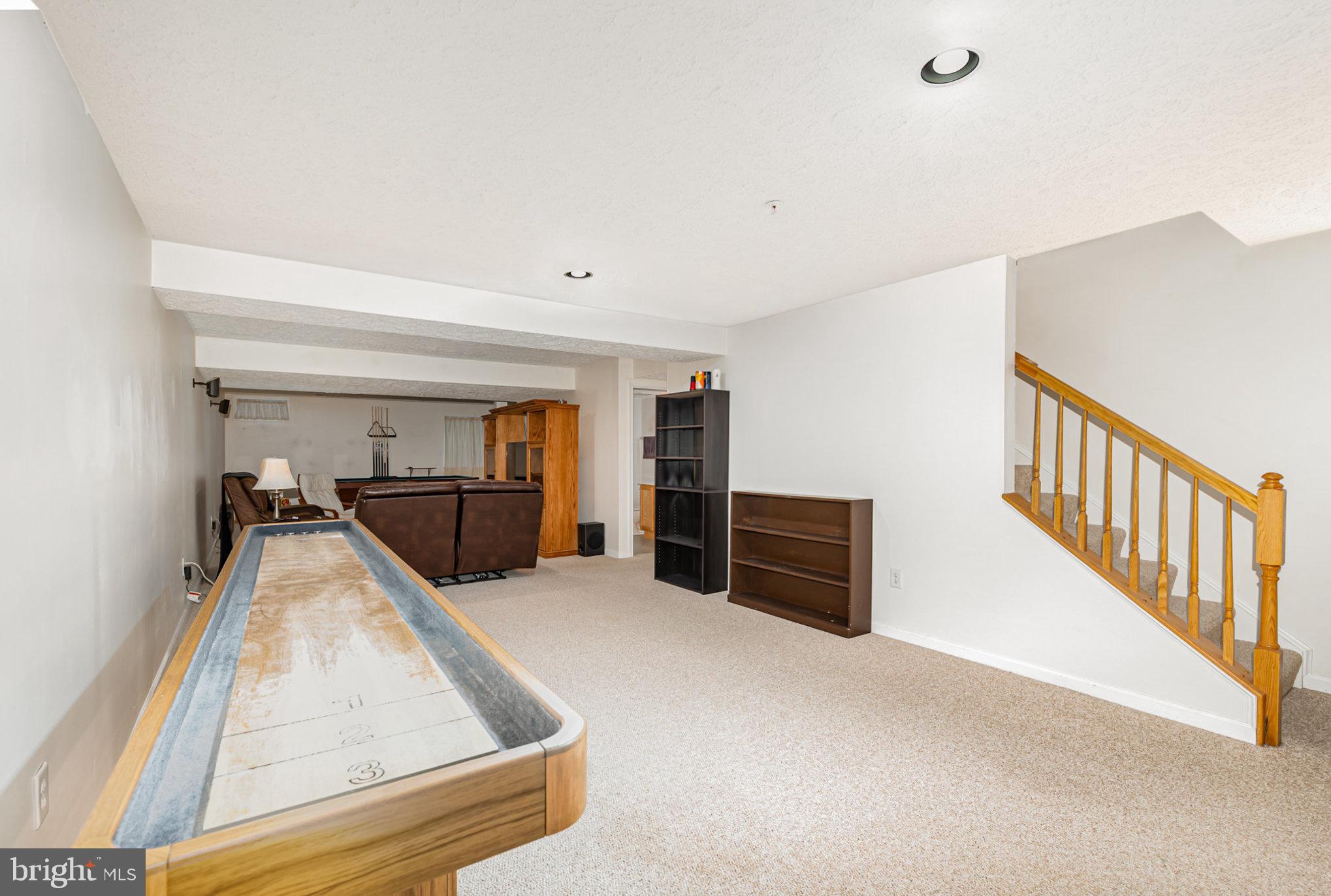 HOLLY WOODS CONDOMINIUMS - Residential