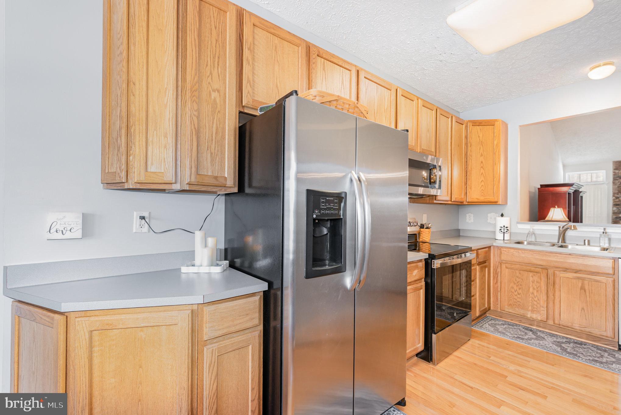 HOLLY WOODS CONDOMINIUMS - Residential