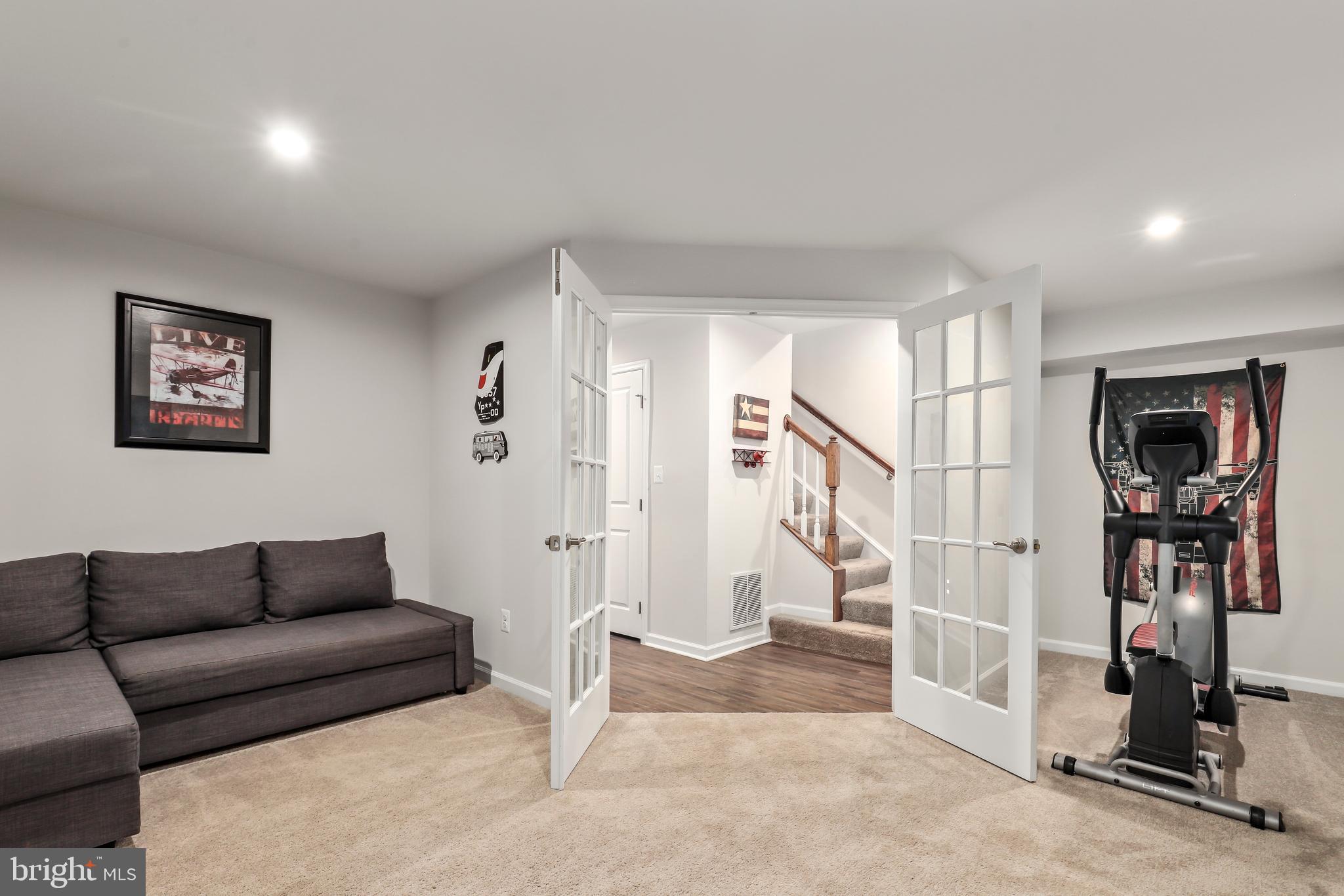 POTOMAC SHORES - Residential