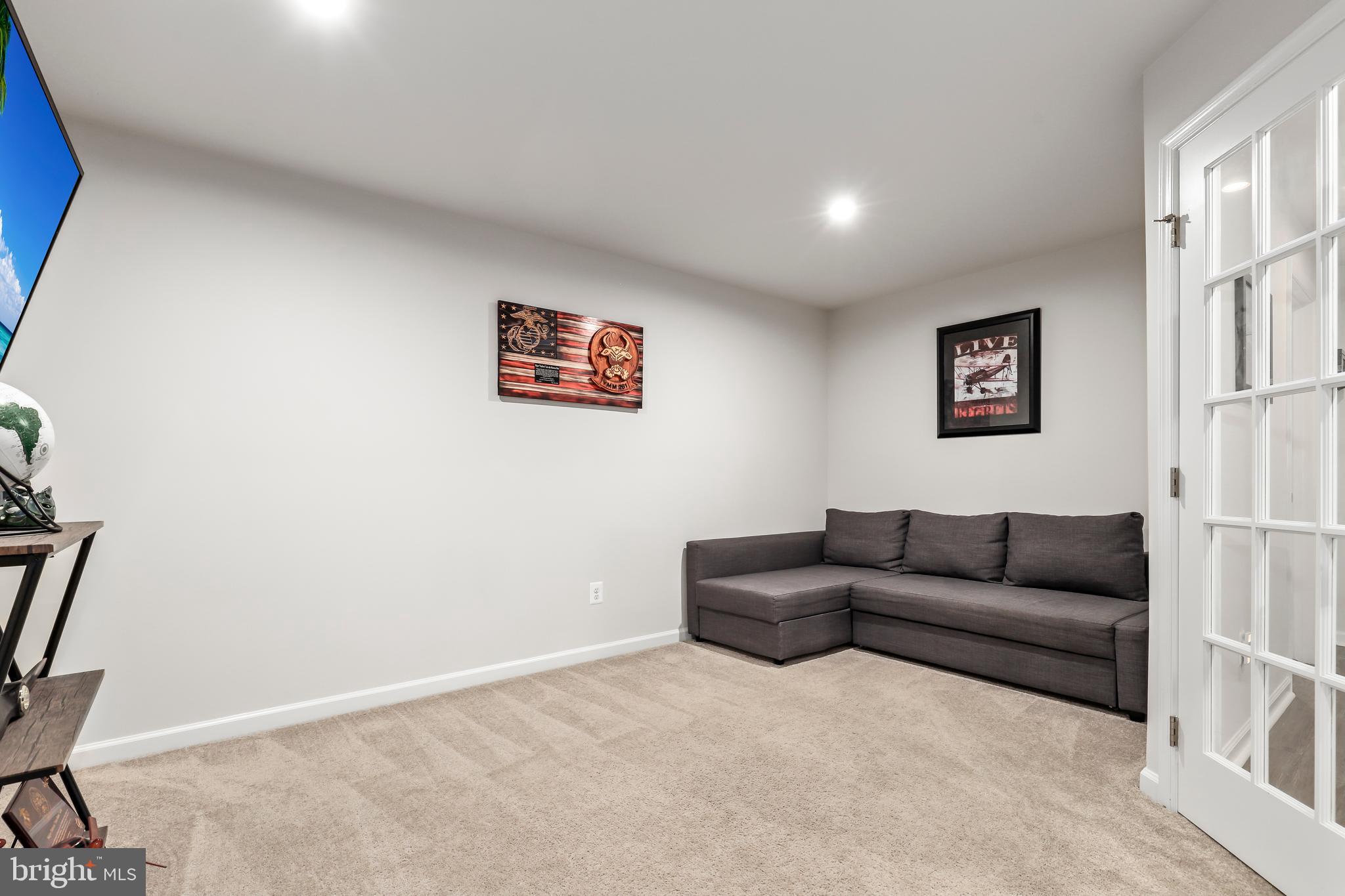 POTOMAC SHORES - Residential