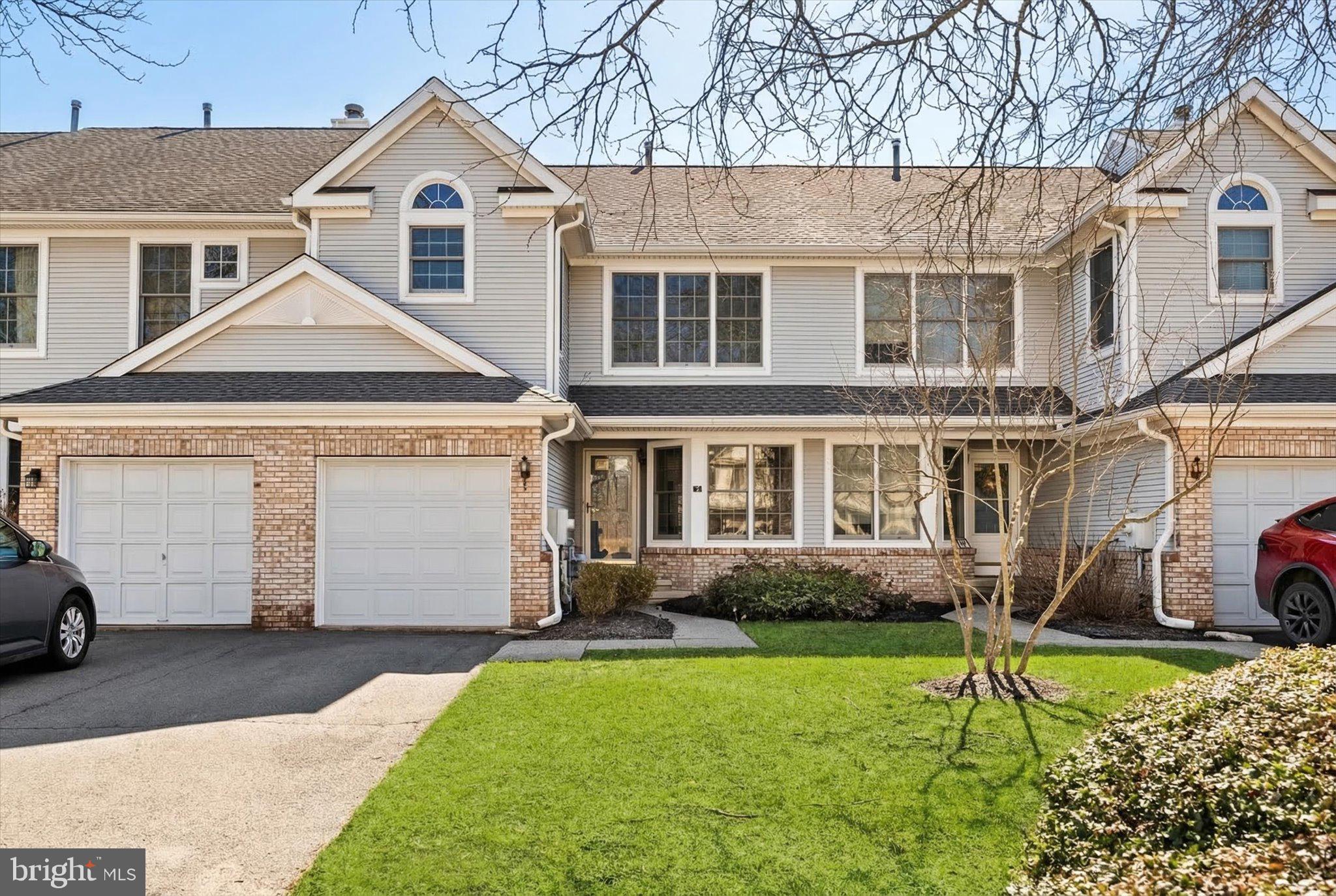 7 BENJAMIN RUSH LANE