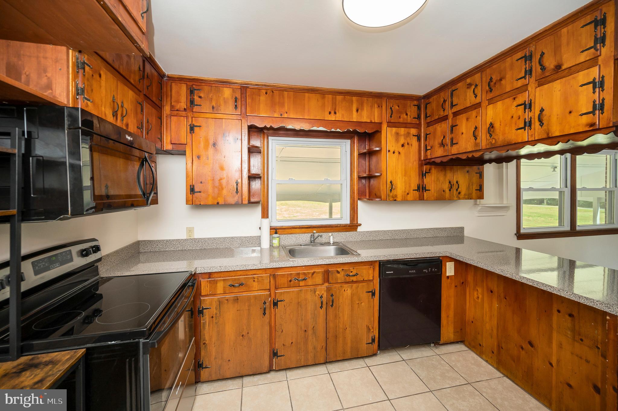 NORTH STAFFORD - Residential Lease