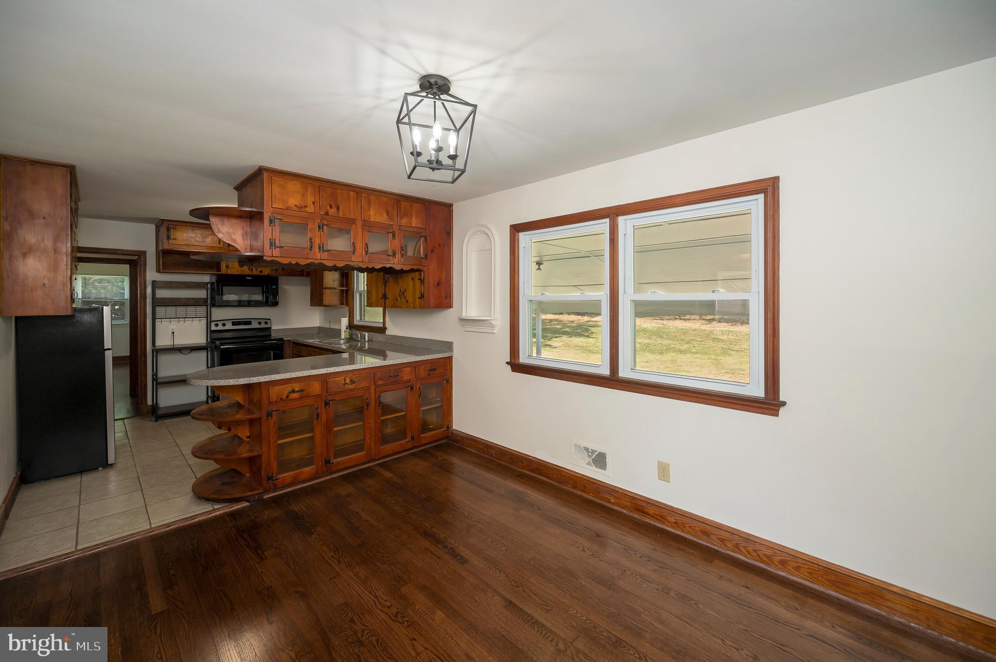 NORTH STAFFORD - Residential Lease