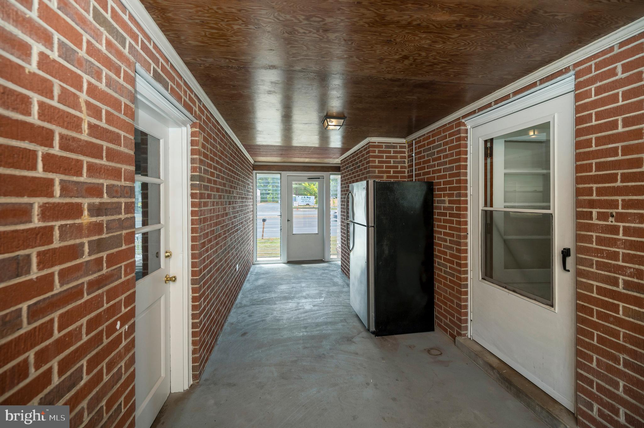 NORTH STAFFORD - Residential Lease