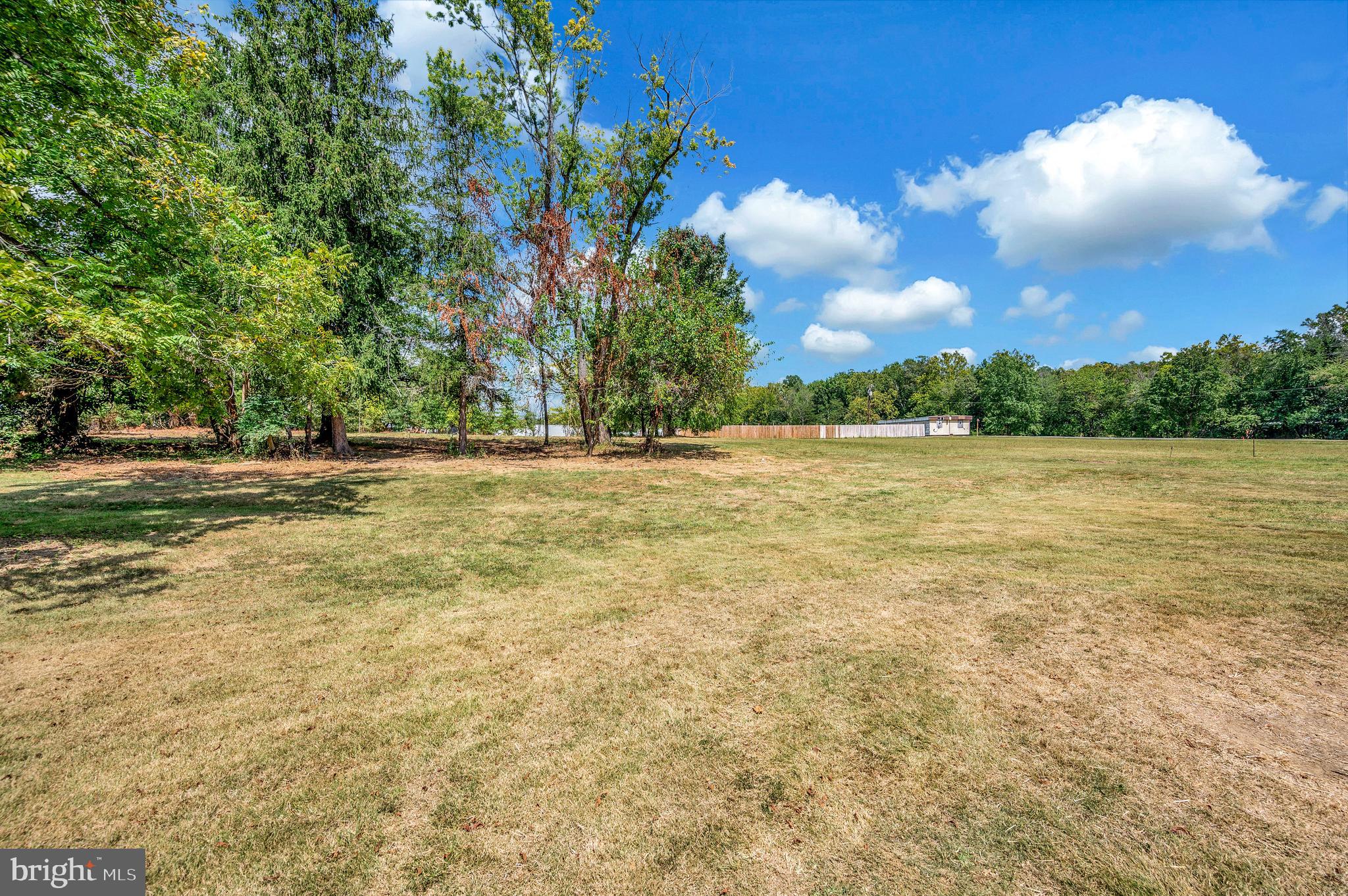 NORTH STAFFORD - Residential Lease