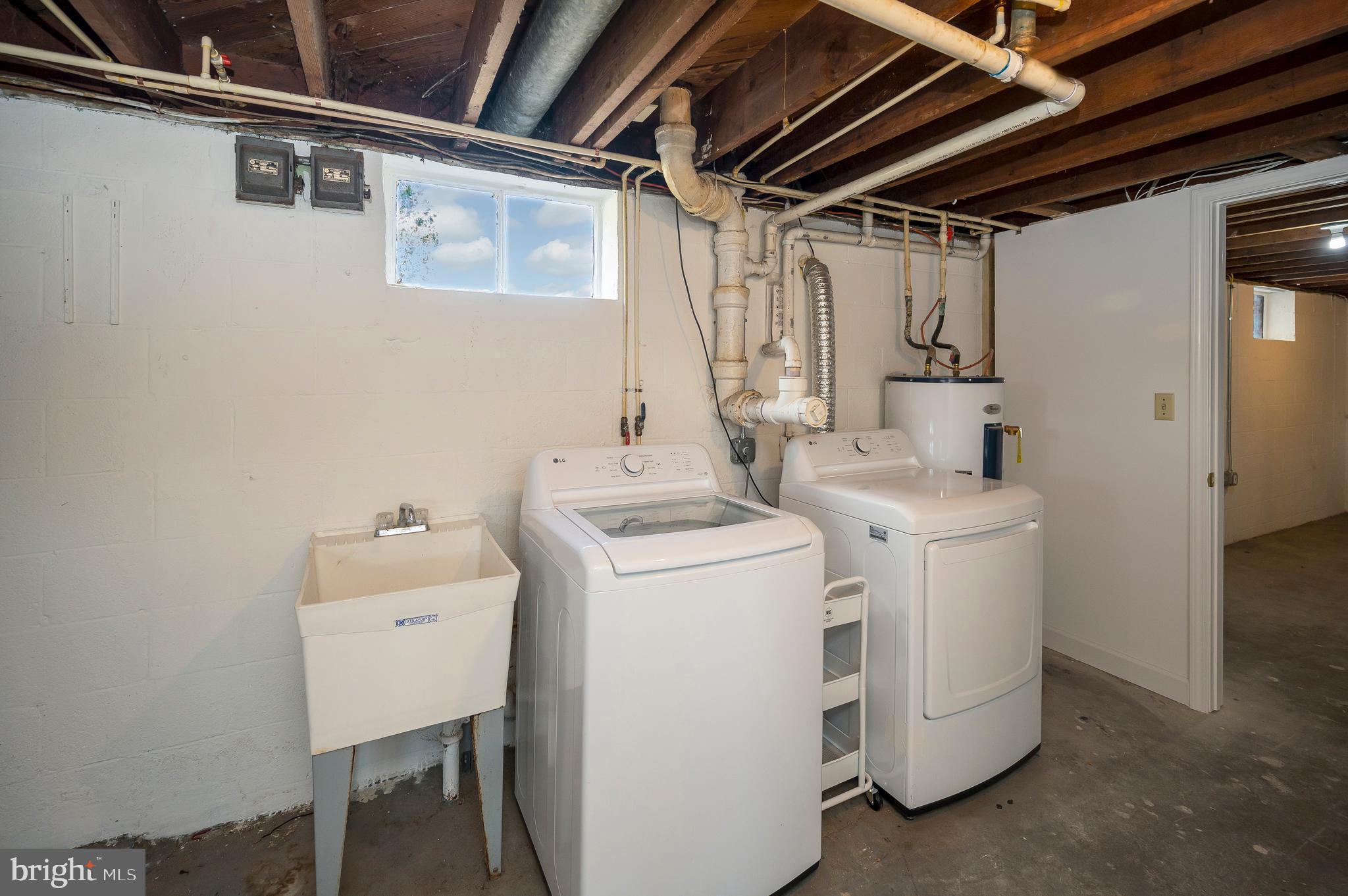 NORTH STAFFORD - Residential Lease