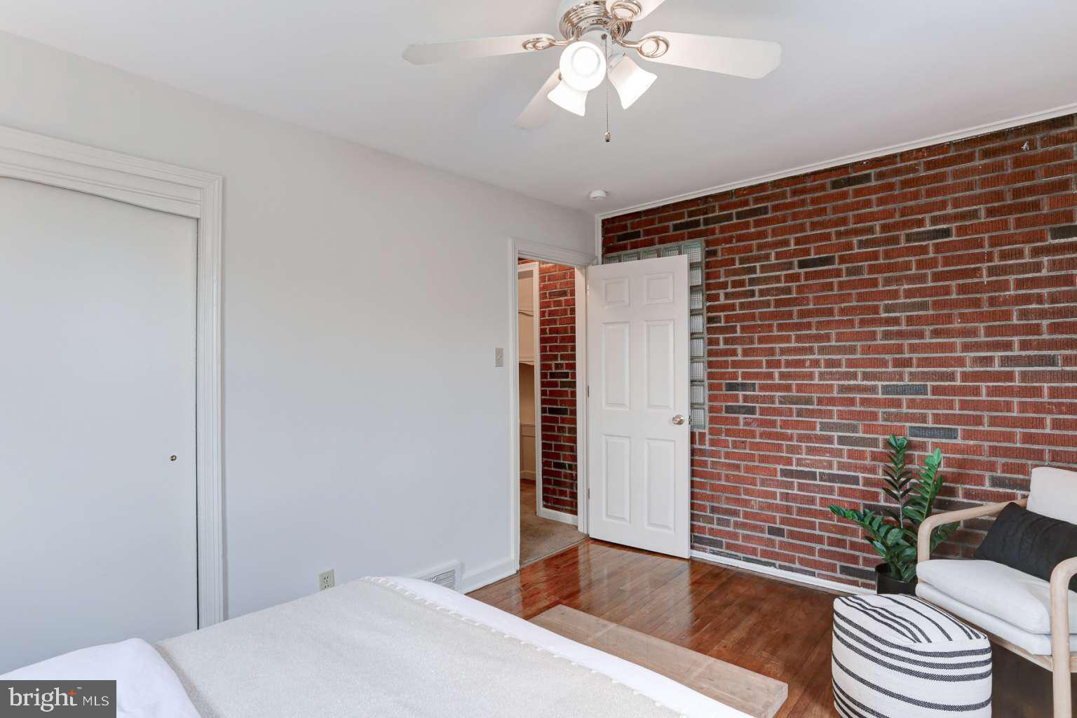 ROSEMONT - Residential