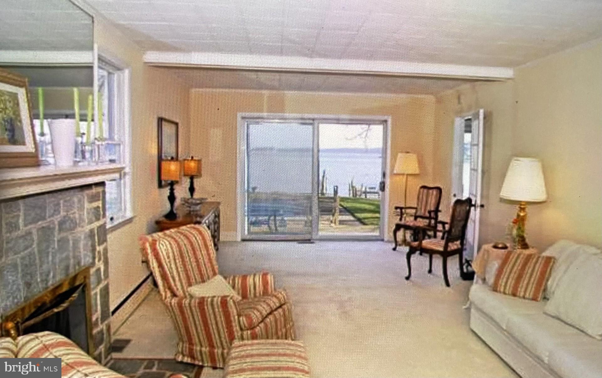 BROADWATER BEACH - Residential Lease