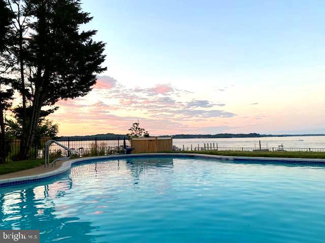 BROADWATER BEACH - Residential Lease