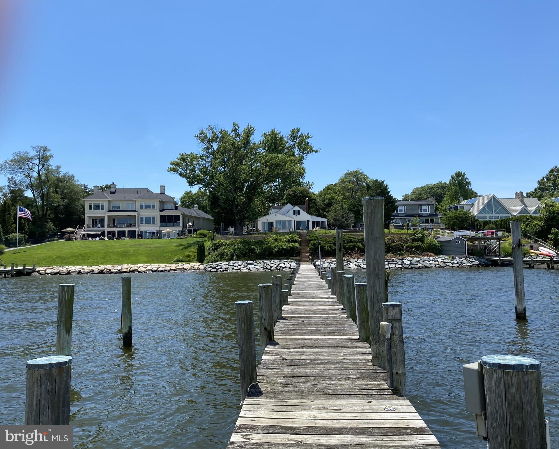 BROADWATER BEACH - Residential Lease