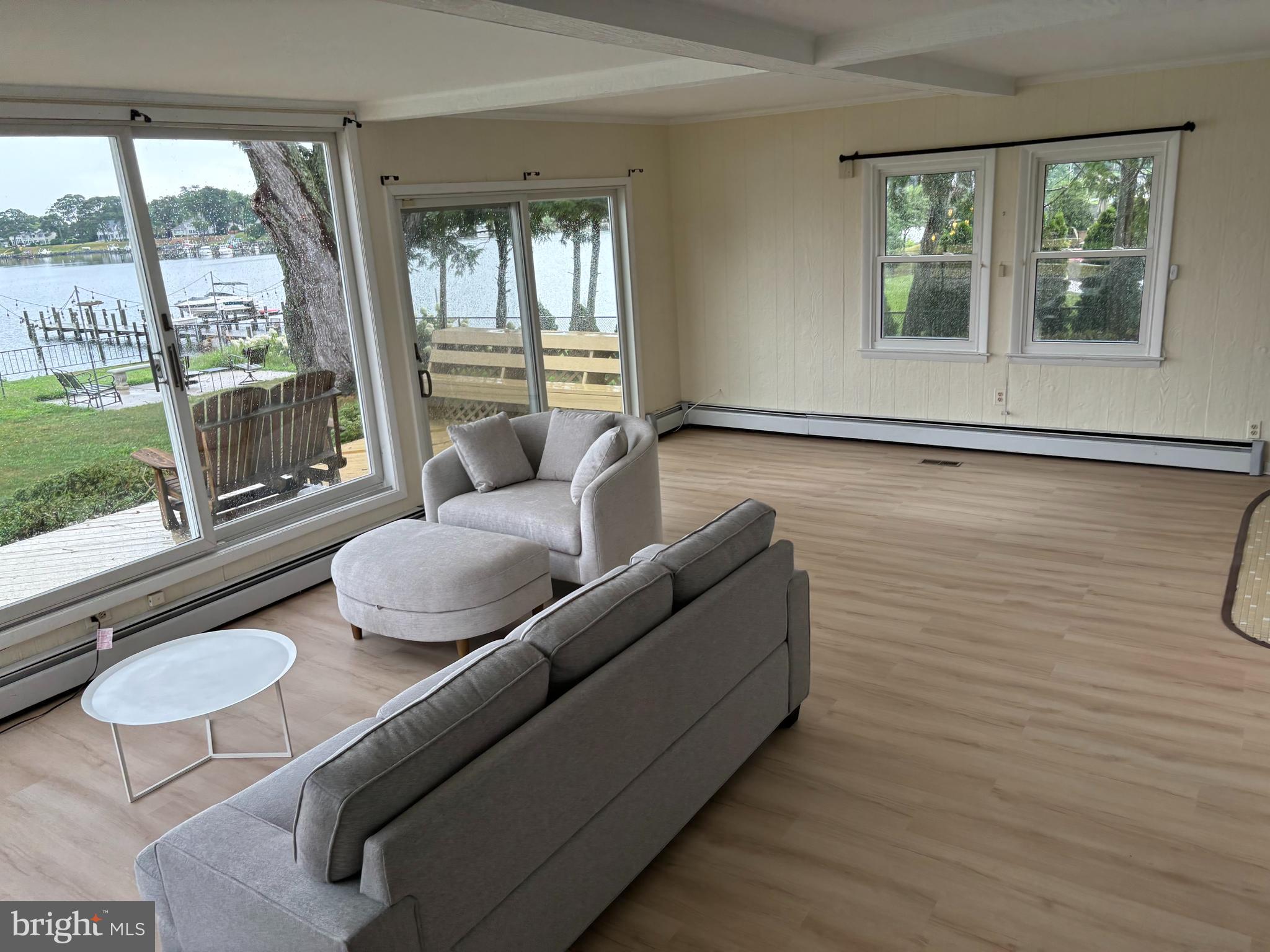 BROADWATER BEACH - Residential Lease