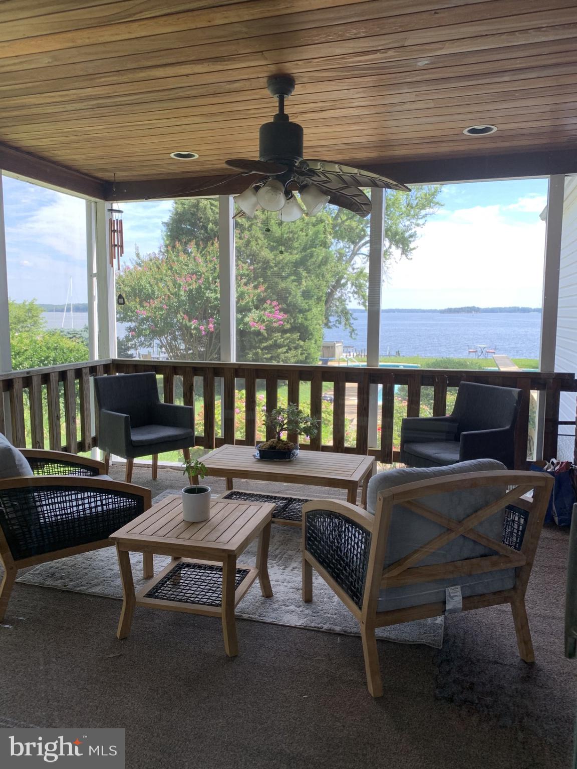 BROADWATER BEACH - Residential Lease