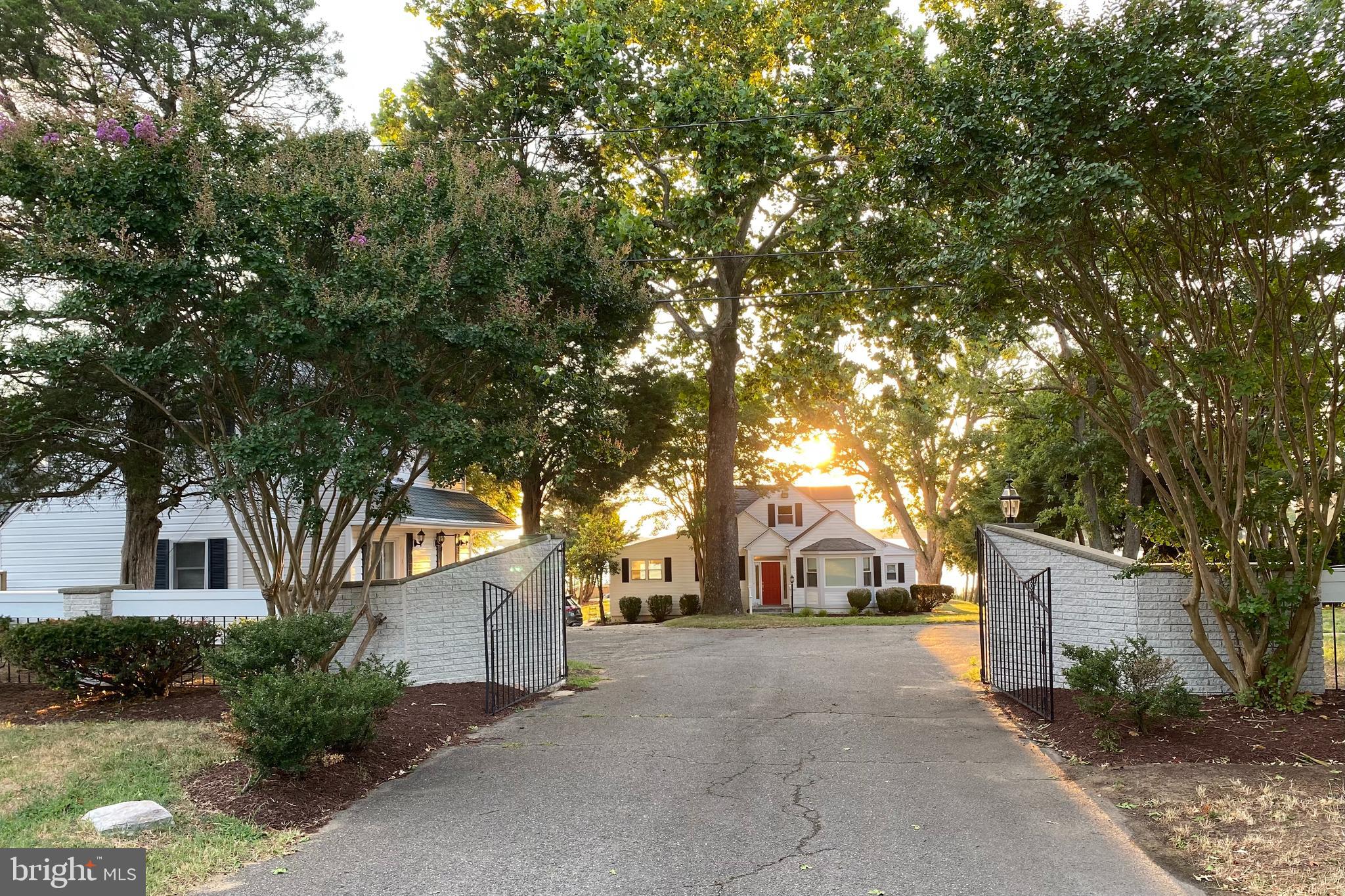 BROADWATER BEACH - Residential Lease