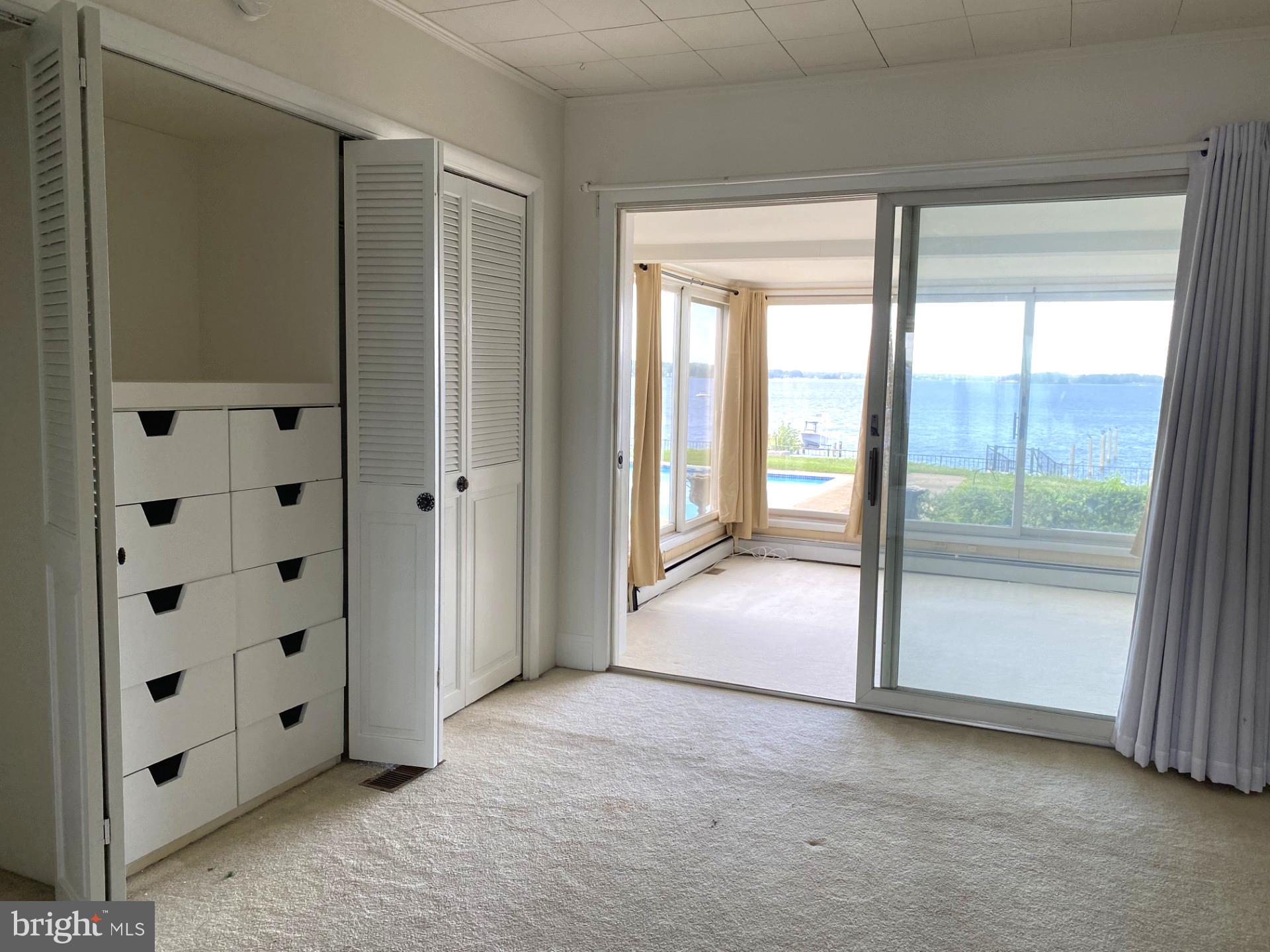 BROADWATER BEACH - Residential Lease