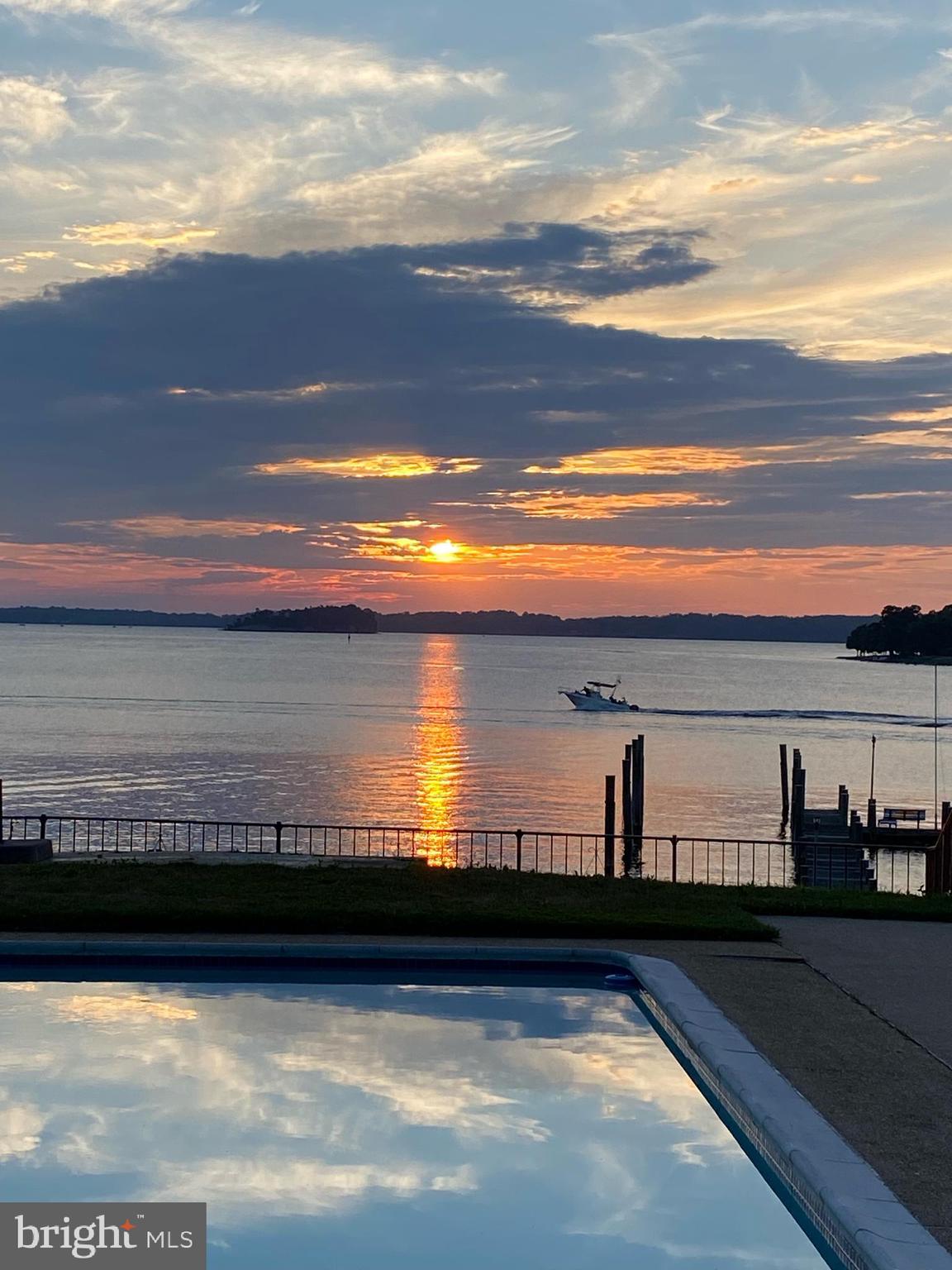 BROADWATER BEACH - Residential Lease